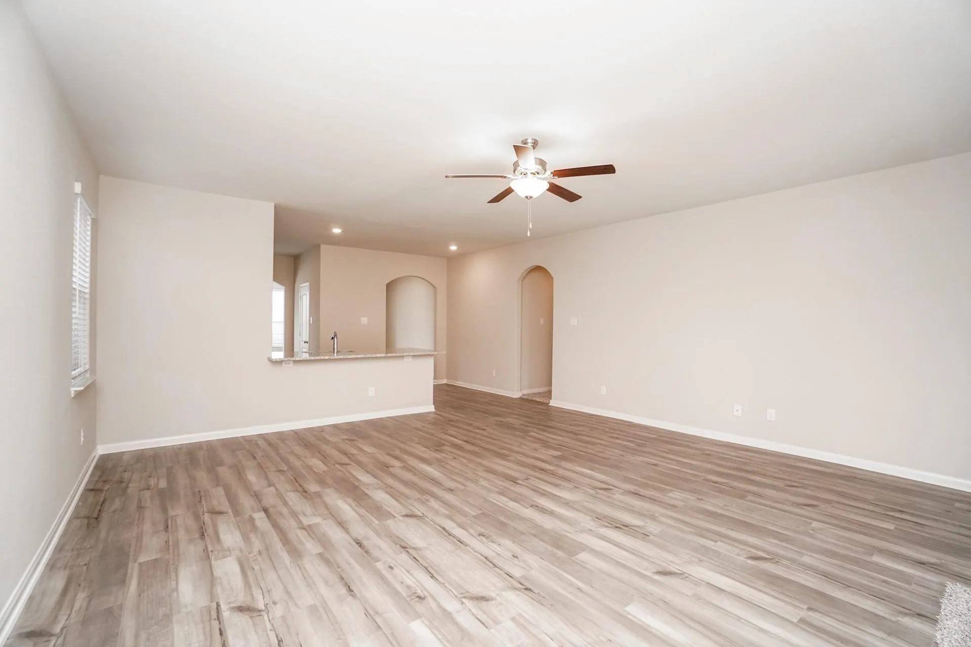 Single Family Residence For Rent in Denton County , 5404 Songbird Trail, Denton, Texas 76207, 3 Bedroom, 2 Bathroom, 2 Garage spaces, 2,000 Sqft, built in 2020, mls#21391054, Real Estate Agent in Denton, Homes For Rent in Denton county, Homes For Rent in Denton, Realtor in Denton Texas, Real Estate Brokerage Independent Realty Texas, Luminita Cordes Realtor