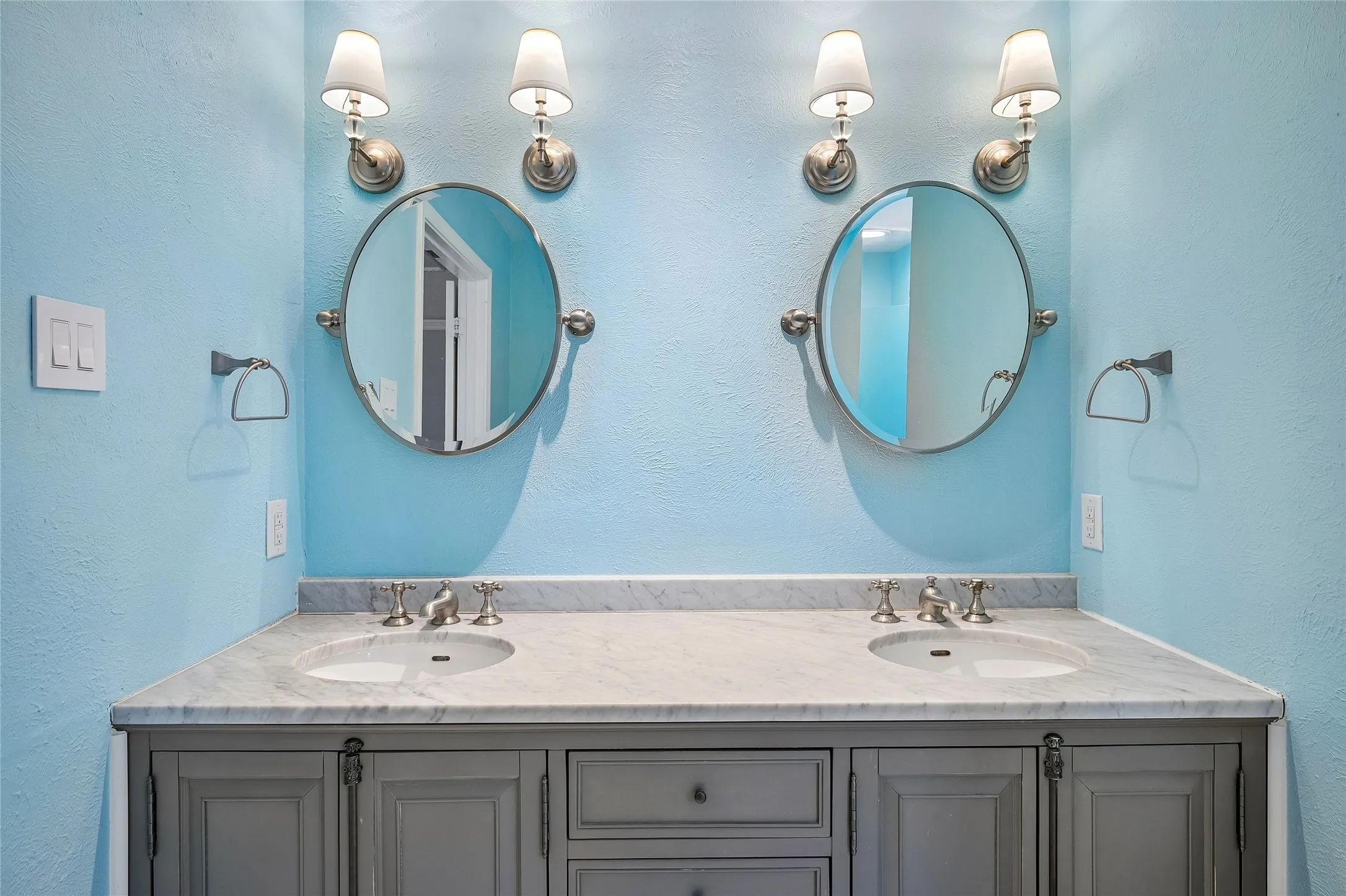 Dual lavatories and granite counters