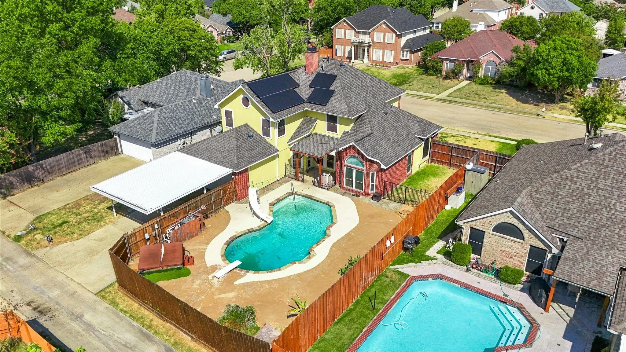 Single Family Residence For Sale in Dallas County , 8302 Brentwood Street, Rowlett, Texas 75088, 4 Bedroom, 3 Bathroom, 2 Garage spaces, 2,808 Sqft, built in 1990, mls#21387089, Real Estate Agent in Rowlett, Homes For Sale in Dallas county, Homes For Sale in Rowlett, Realtor in Rowlett Texas, Real Estate Brokerage Independent Realty Texas, Luminita Cordes Realtor