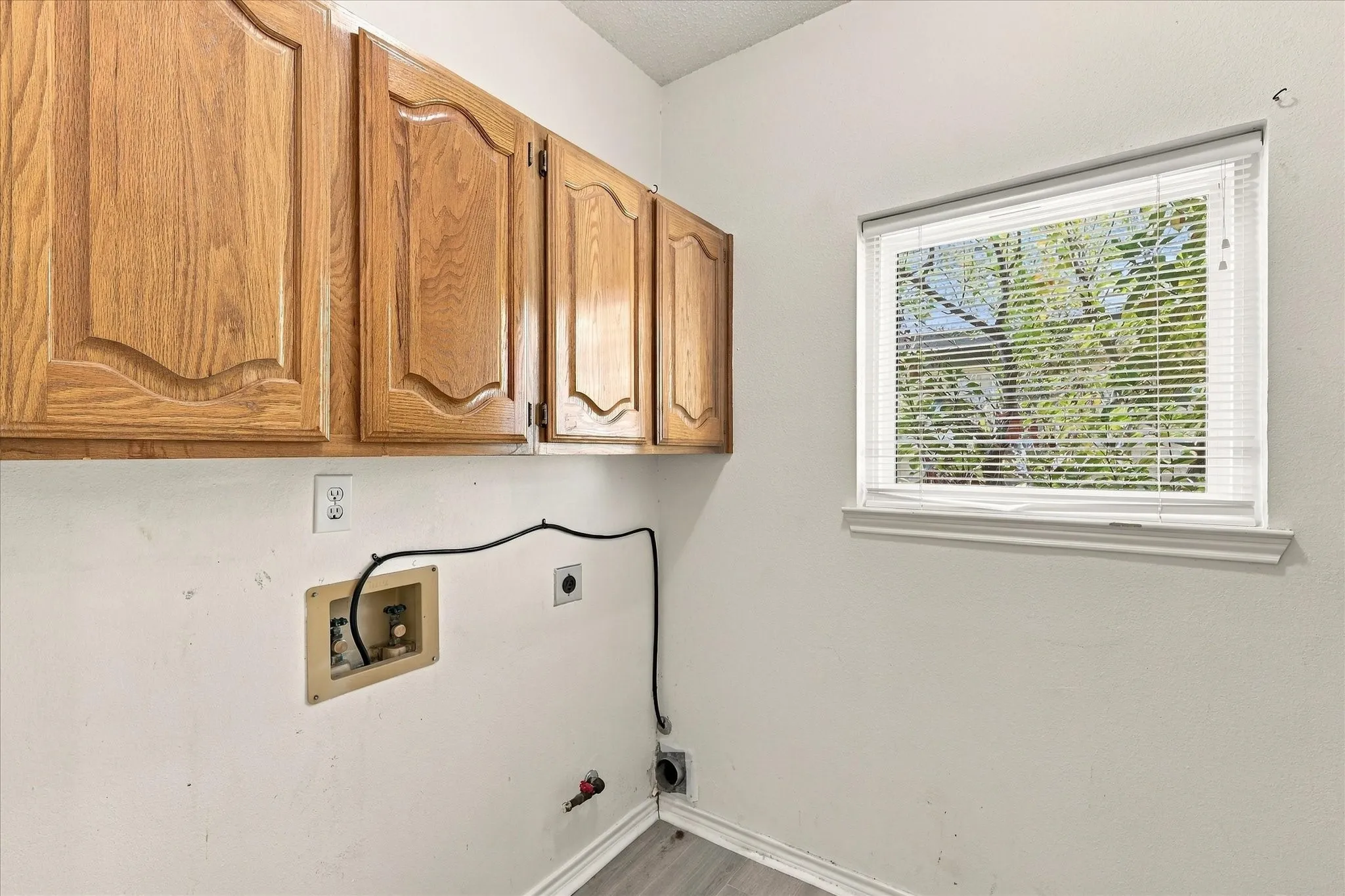 Single Family Residence For Sale in Dallas County , 8302 Brentwood Street, Rowlett, Texas 75088, 4 Bedroom, 3 Bathroom, 2 Garage spaces, 2,808 Sqft, built in 1990, mls#21387089, Real Estate Agent in Rowlett, Homes For Sale in Dallas county, Homes For Sale in Rowlett, Realtor in Rowlett Texas, Real Estate Brokerage Independent Realty Texas, Luminita Cordes Realtor