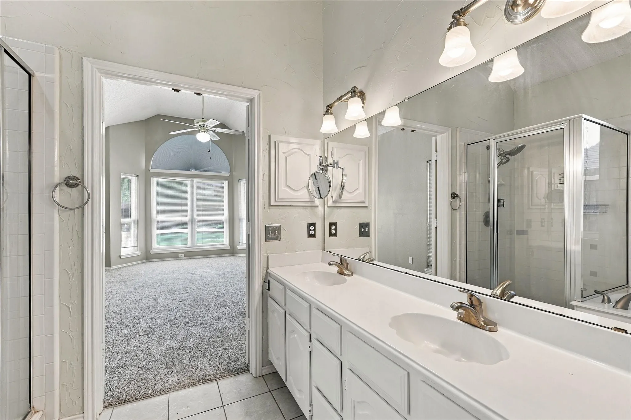 Single Family Residence For Sale in Dallas County , 8302 Brentwood Street, Rowlett, Texas 75088, 4 Bedroom, 3 Bathroom, 2 Garage spaces, 2,808 Sqft, built in 1990, mls#21387089, Real Estate Agent in Rowlett, Homes For Sale in Dallas county, Homes For Sale in Rowlett, Realtor in Rowlett Texas, Real Estate Brokerage Independent Realty Texas, Luminita Cordes Realtor