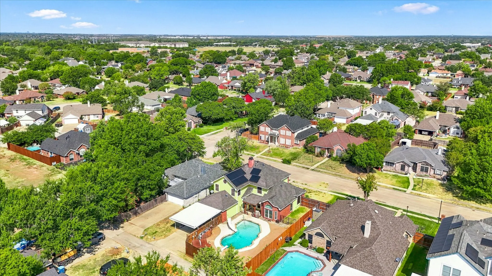 Single Family Residence For Sale in Dallas County , 8302 Brentwood Street, Rowlett, Texas 75088, 4 Bedroom, 3 Bathroom, 2 Garage spaces, 2,808 Sqft, built in 1990, mls#21387089, Real Estate Agent in Rowlett, Homes For Sale in Dallas county, Homes For Sale in Rowlett, Realtor in Rowlett Texas, Real Estate Brokerage Independent Realty Texas, Luminita Cordes Realtor