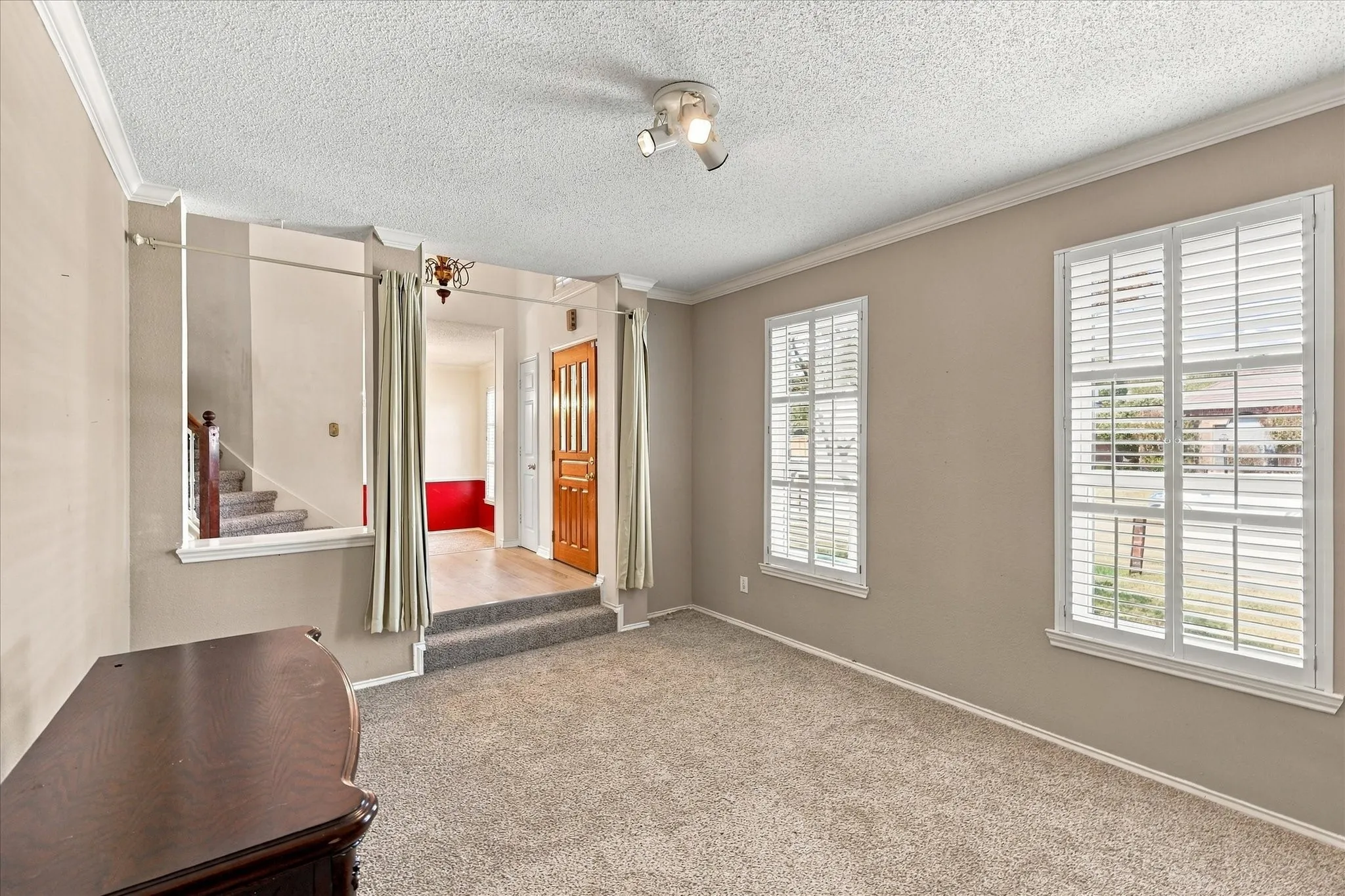 Single Family Residence For Sale in Dallas County , 8302 Brentwood Street, Rowlett, Texas 75088, 4 Bedroom, 3 Bathroom, 2 Garage spaces, 2,808 Sqft, built in 1990, mls#21387089, Real Estate Agent in Rowlett, Homes For Sale in Dallas county, Homes For Sale in Rowlett, Realtor in Rowlett Texas, Real Estate Brokerage Independent Realty Texas, Luminita Cordes Realtor