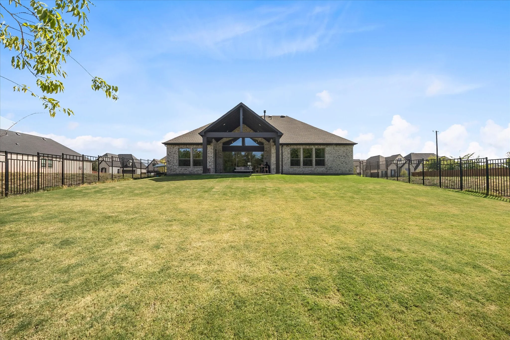 Single Family Residence For Sale in Rockwall County , 1922 Grand Avenue, Rockwall, Texas 75087, 4 Bedroom, 4 Bathroom, 3 Garage spaces, 3,003 Sqft, built in 2025, mls#21390425, Real Estate Agent in Rockwall, Homes For Sale in Rockwall county, Homes For Sale in Rockwall, Realtor in Rockwall Texas, Real Estate Brokerage Independent Realty Texas, Luminita Cordes Realtor