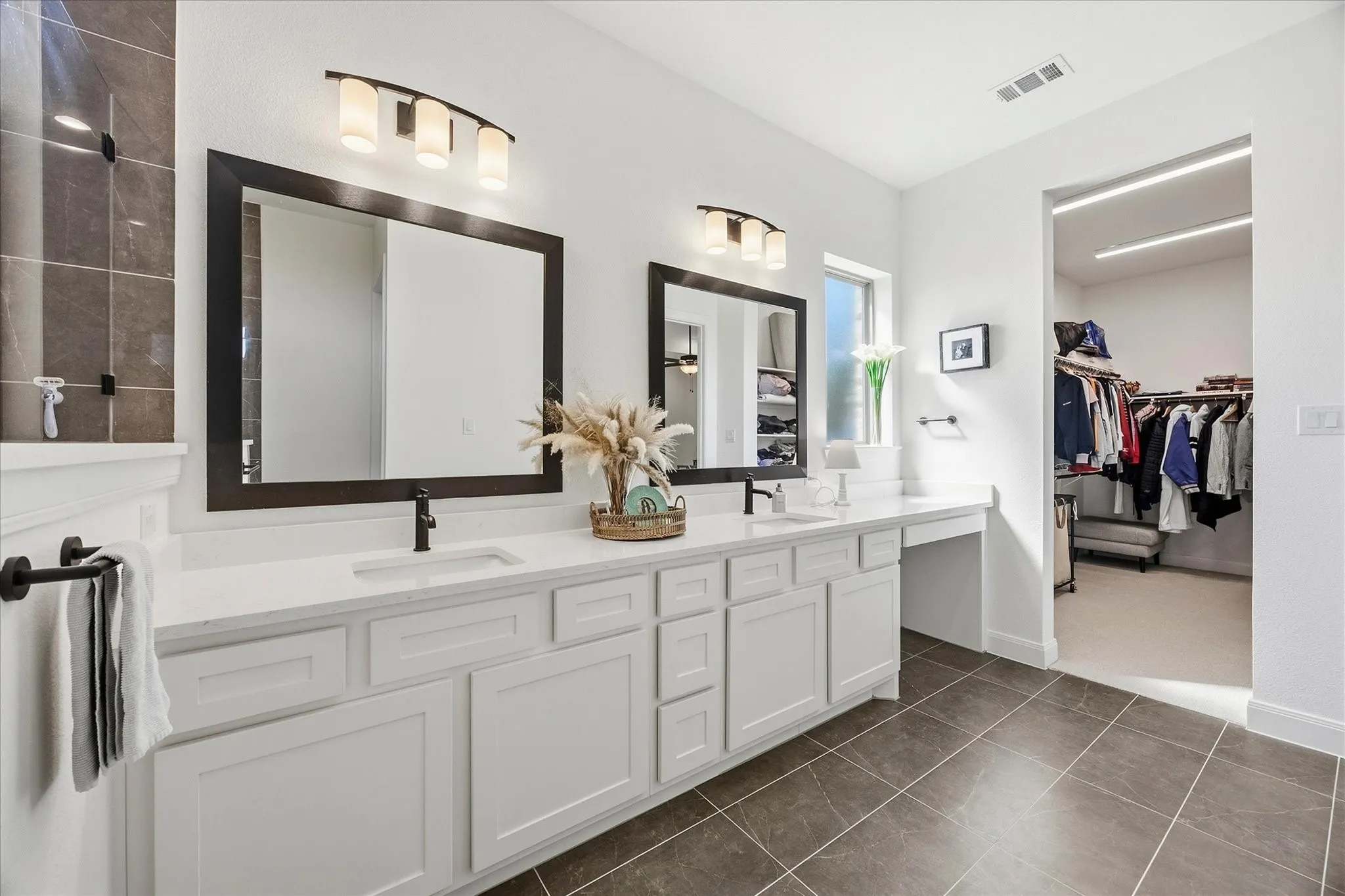 Single Family Residence For Sale in Rockwall County , 1922 Grand Avenue, Rockwall, Texas 75087, 4 Bedroom, 4 Bathroom, 3 Garage spaces, 3,003 Sqft, built in 2025, mls#21390425, Real Estate Agent in Rockwall, Homes For Sale in Rockwall county, Homes For Sale in Rockwall, Realtor in Rockwall Texas, Real Estate Brokerage Independent Realty Texas, Luminita Cordes Realtor