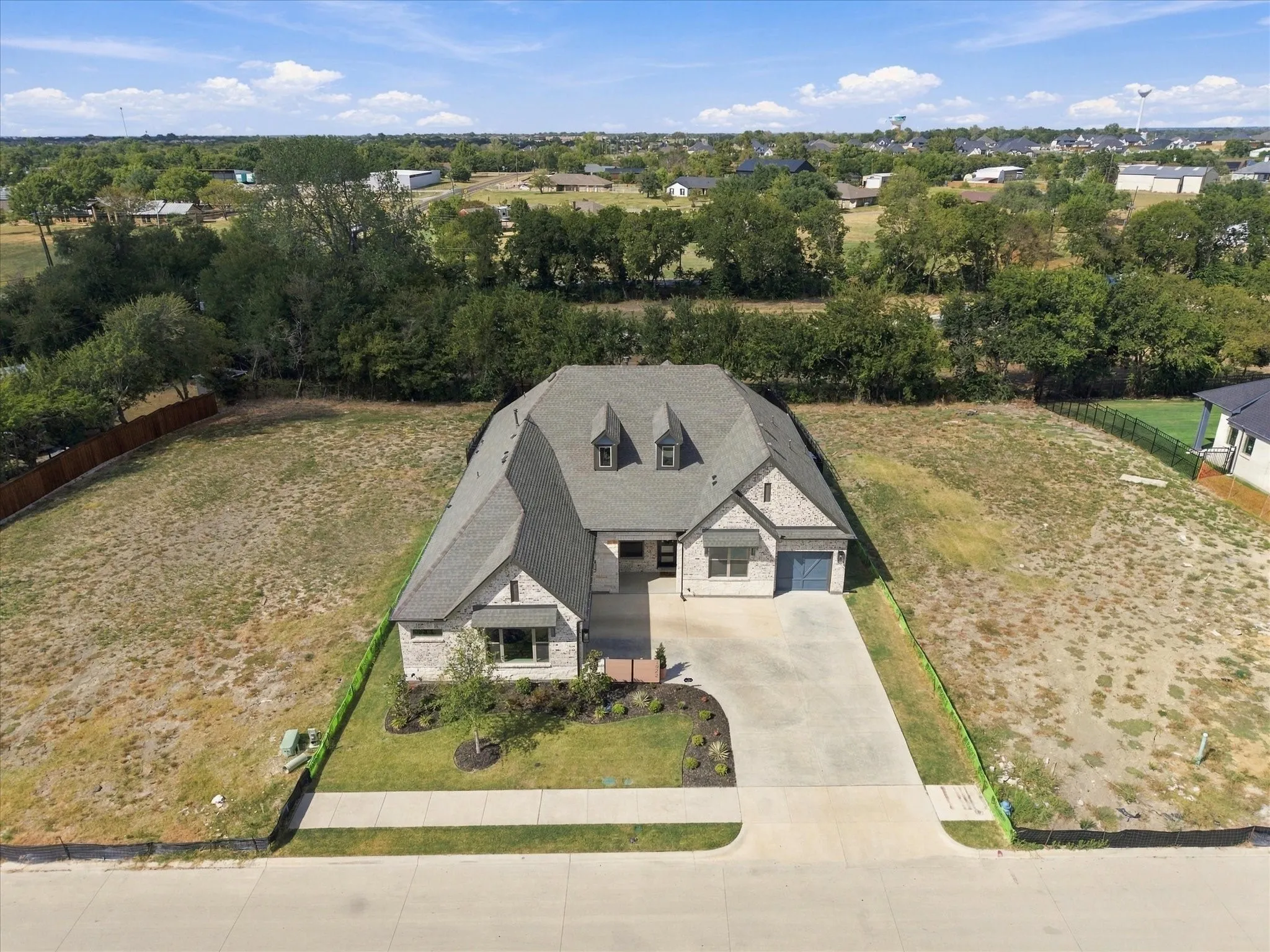 Single Family Residence For Sale in Rockwall County , 1922 Grand Avenue, Rockwall, Texas 75087, 4 Bedroom, 4 Bathroom, 3 Garage spaces, 3,003 Sqft, built in 2025, mls#21390425, Real Estate Agent in Rockwall, Homes For Sale in Rockwall county, Homes For Sale in Rockwall, Realtor in Rockwall Texas, Real Estate Brokerage Independent Realty Texas, Luminita Cordes Realtor