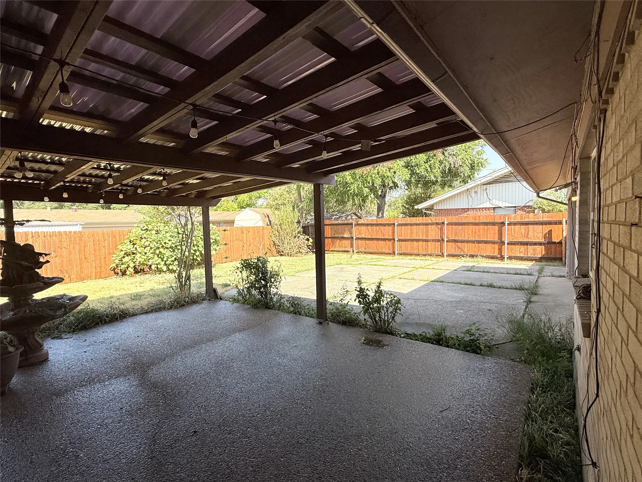 Single Family Residence For Rent in Dallas County , 3467 Goldendale Drive, Farmers Branch, Texas 75234, 3 Bedroom, 2 Bathroom, 2 Garage spaces, 1,488 Sqft, built in 1960, mls#21389791, Real Estate Agent in Farmers Branch, Homes For Rent in Dallas county, Homes For Rent in Farmers Branch, Realtor in Farmers Branch Texas, Real Estate Brokerage Independent Realty Texas, Luminita Cordes Realtor