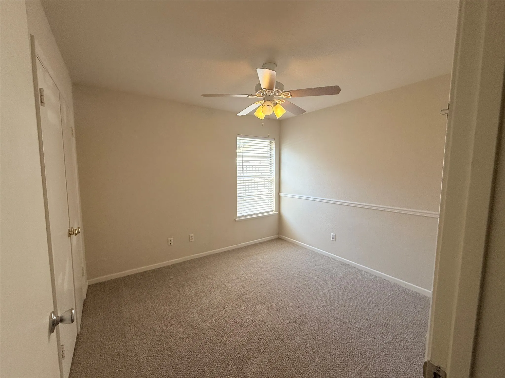 Single Family Residence For Rent in Dallas County , 3467 Goldendale Drive, Farmers Branch, Texas 75234, 3 Bedroom, 2 Bathroom, 2 Garage spaces, 1,488 Sqft, built in 1960, mls#21389791, Real Estate Agent in Farmers Branch, Homes For Rent in Dallas county, Homes For Rent in Farmers Branch, Realtor in Farmers Branch Texas, Real Estate Brokerage Independent Realty Texas, Luminita Cordes Realtor