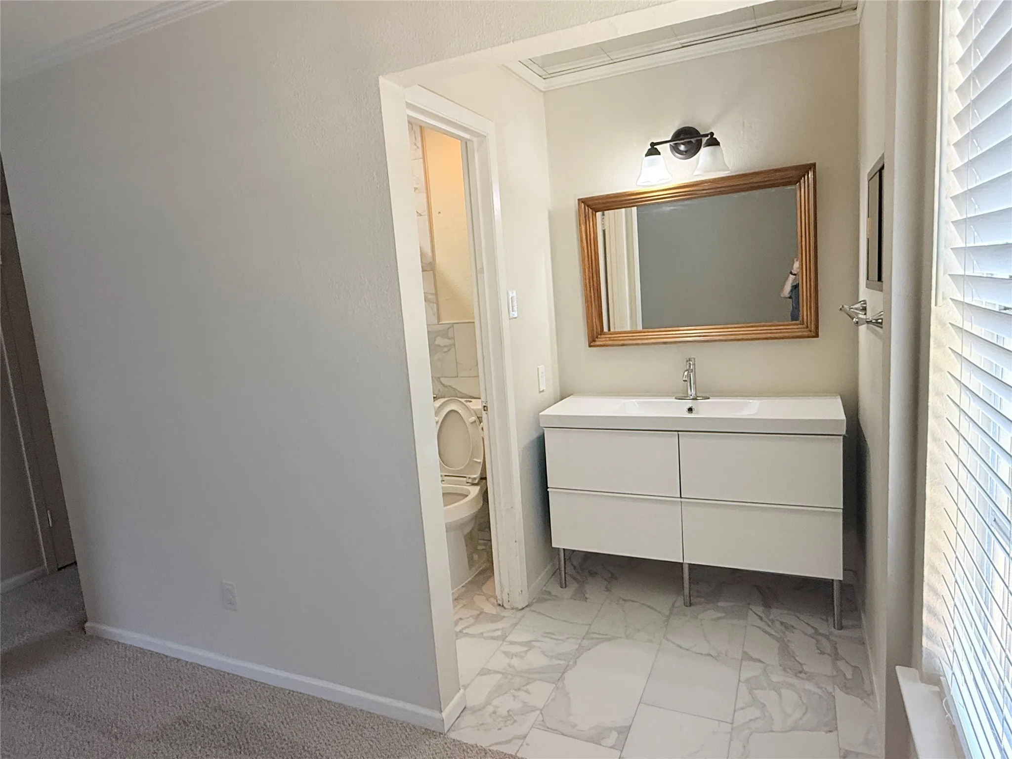 Single Family Residence For Rent in Dallas County , 3467 Goldendale Drive, Farmers Branch, Texas 75234, 3 Bedroom, 2 Bathroom, 2 Garage spaces, 1,488 Sqft, built in 1960, mls#21389791, Real Estate Agent in Farmers Branch, Homes For Rent in Dallas county, Homes For Rent in Farmers Branch, Realtor in Farmers Branch Texas, Real Estate Brokerage Independent Realty Texas, Luminita Cordes Realtor