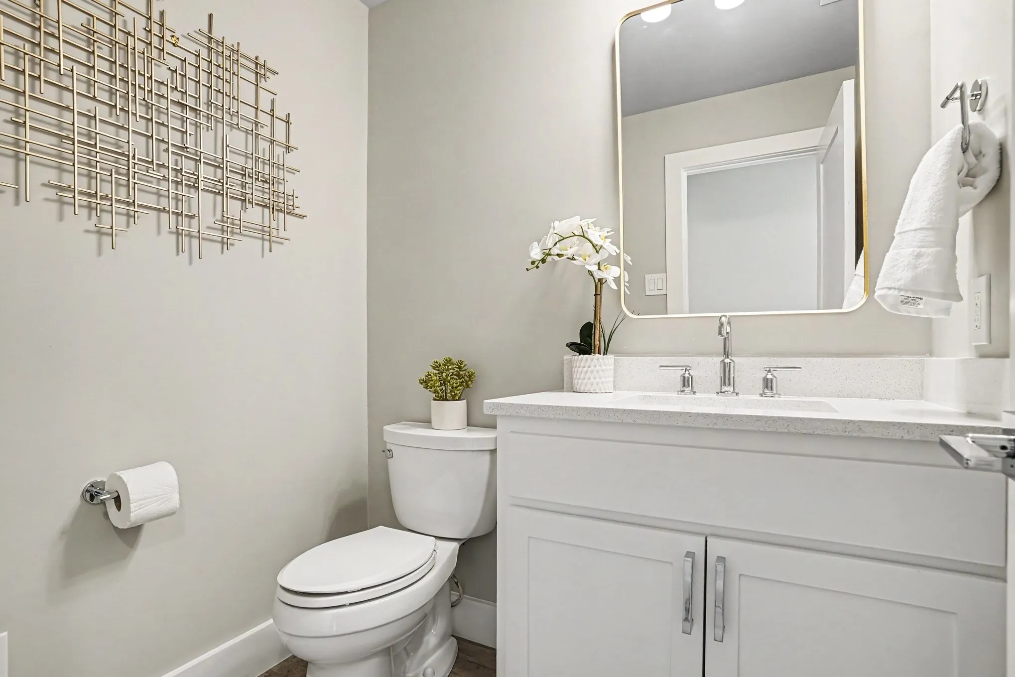 Downstairs guest bath