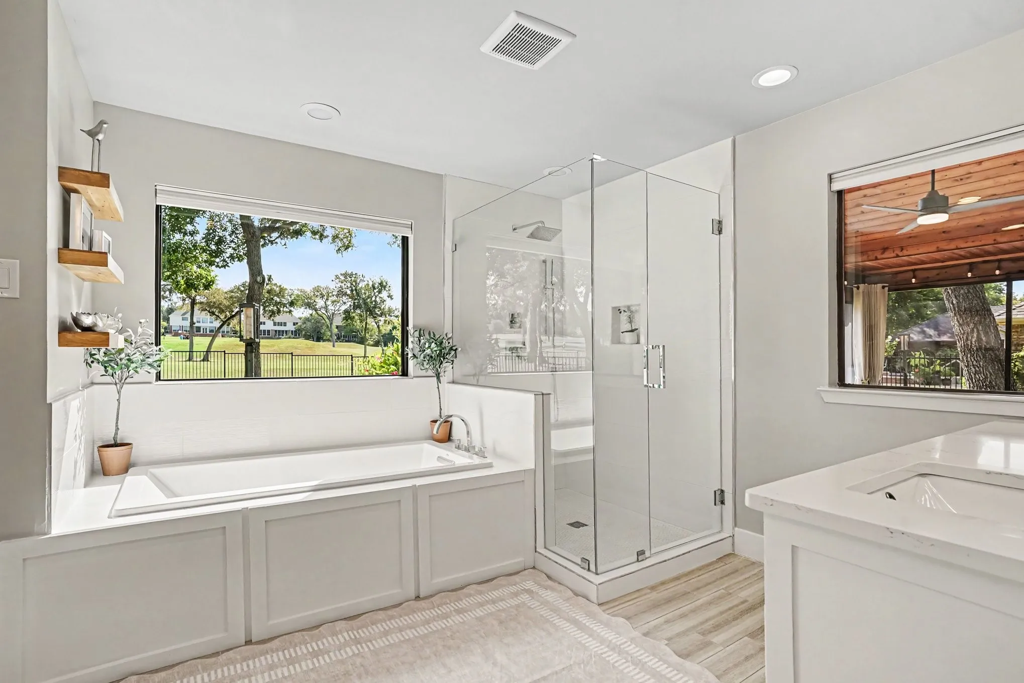 Single Family Residence For Sale in Collin County , 2902 Ambleside Lane, Richardson, Texas 75082, 4 Bedroom, 4 Bathroom, 2 Garage spaces, 3,605 Sqft, built in 1984, mls#21388518, Real Estate Agent in Richardson, Homes For Sale in Collin county, Homes For Sale in Richardson, Realtor in Richardson Texas, Real Estate Brokerage Independent Realty Texas, Luminita Cordes Realtor