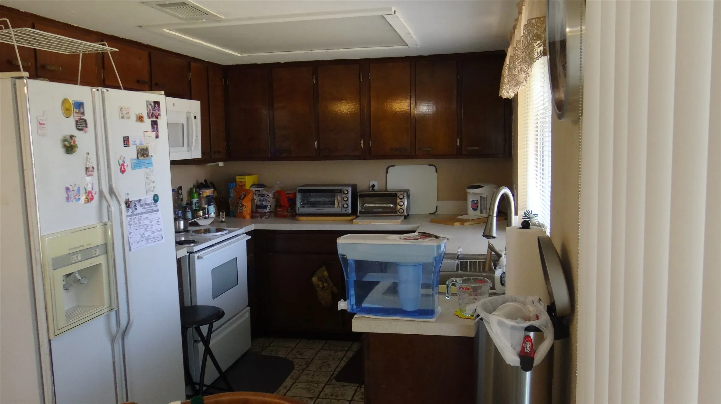 Single Family Residence For Sale in Denton County , 2107 Bordeaux Drive, Carrollton, Texas 75007, 3 Bedroom, 2 Bathroom, 2 Garage spaces, 1,333 Sqft, built in 1972, mls#21391044, Real Estate Agent in Carrollton, Homes For Sale in Denton county, Homes For Sale in Carrollton, Realtor in Carrollton Texas, Real Estate Brokerage Independent Realty Texas, Luminita Cordes Realtor