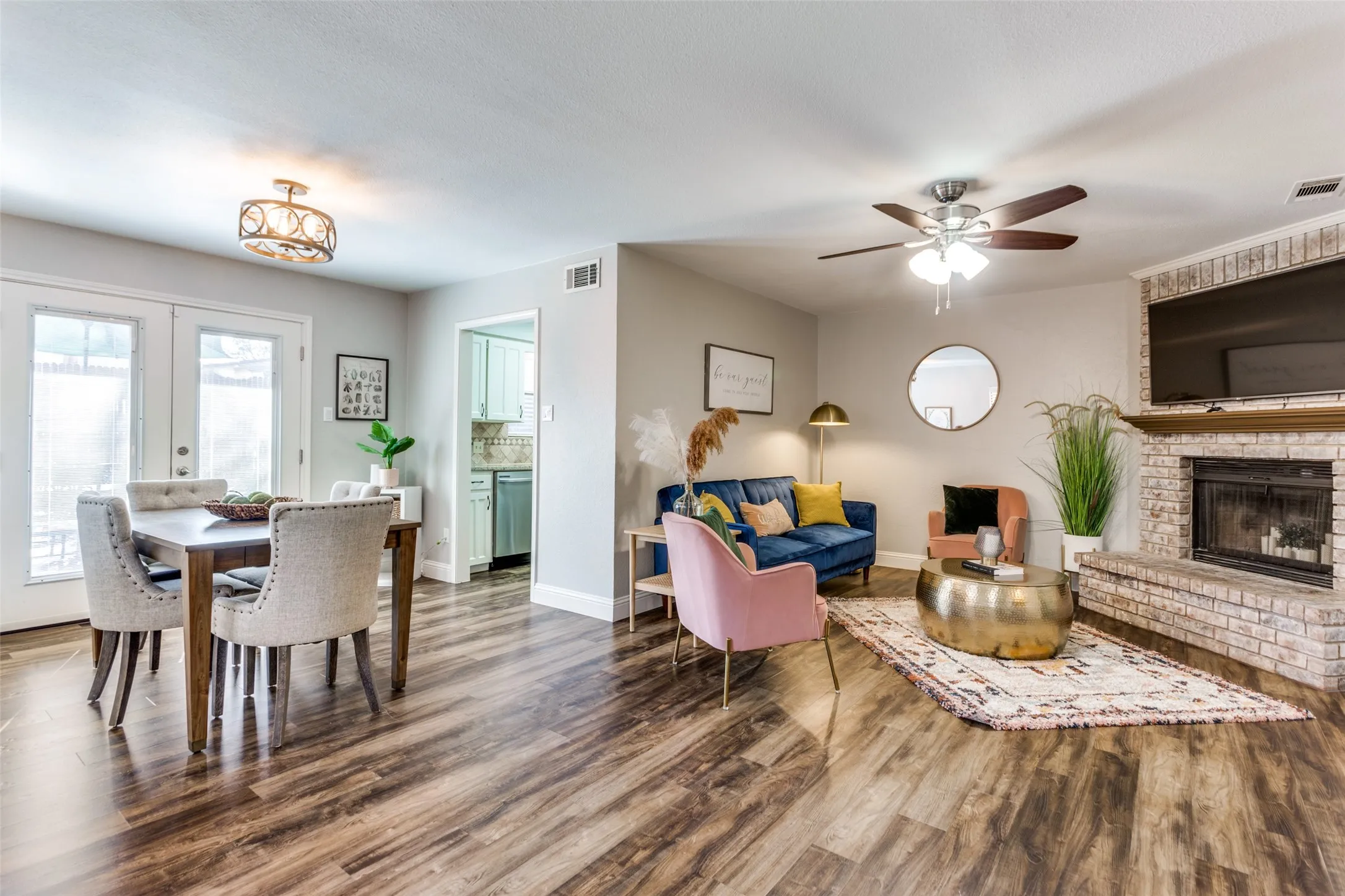 Single Family Residence For Rent in Tarrant County , 529 Essex Place, Euless, Texas 76039, 2 Bedroom, 2 Bathroom, 2 Garage spaces, 1,347 Sqft, built in 1985, mls#21391056, Real Estate Agent in Euless, Homes For Rent in Tarrant county, Homes For Rent in Euless, Realtor in Euless Texas, Real Estate Brokerage Independent Realty Texas, Luminita Cordes Realtor