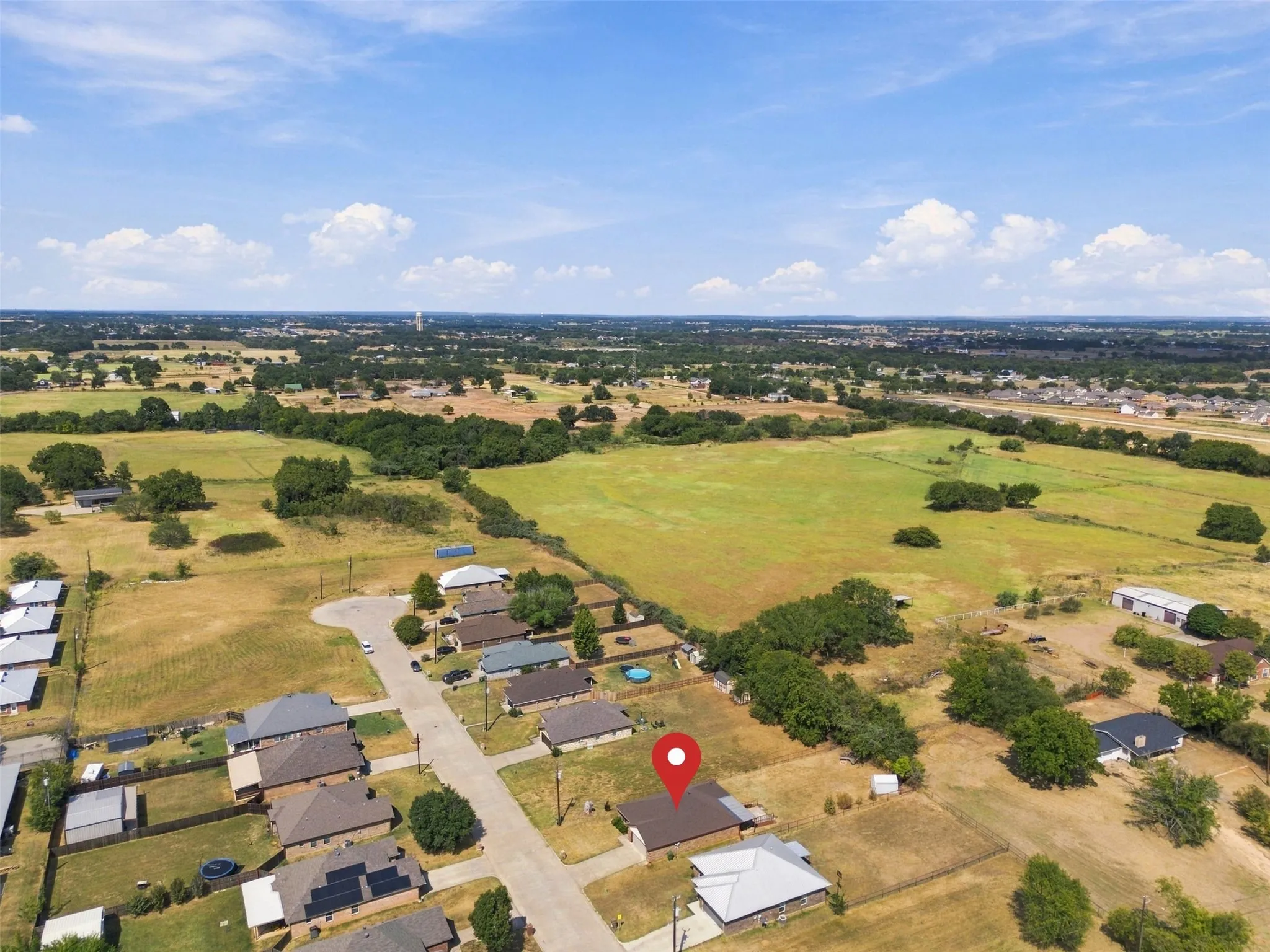 Single Family Residence For Sale in Parker County , 108 Chisolm Trail Court, Springtown, Texas 76082, 3 Bedroom, 2 Bathroom, 2 Garage spaces, 1,604 Sqft, built in 2007, mls#21391035, Real Estate Agent in Springtown, Homes For Sale in Parker county, Homes For Sale in Springtown, Realtor in Springtown Texas, Real Estate Brokerage Independent Realty Texas, Luminita Cordes Realtor