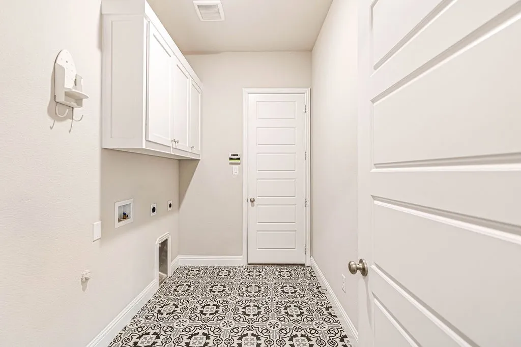 Single Family Residence For Sale in Denton County , 829 Boardwalk Way, Little Elm, Texas 76227, 3 Bedroom, 3 Bathroom, 3 Garage spaces, 2,639 Sqft, built in 2018, mls#21390743, Real Estate Agent in Little Elm, Homes For Sale in Denton county, Homes For Sale in Little Elm, Realtor in Little Elm Texas, Real Estate Brokerage Independent Realty Texas, Luminita Cordes Realtor