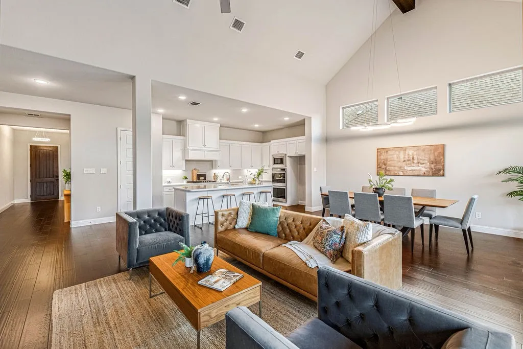 Single Family Residence For Sale in Denton County , 829 Boardwalk Way, Little Elm, Texas 76227, 3 Bedroom, 3 Bathroom, 3 Garage spaces, 2,639 Sqft, built in 2018, mls#21390743, Real Estate Agent in Little Elm, Homes For Sale in Denton county, Homes For Sale in Little Elm, Realtor in Little Elm Texas, Real Estate Brokerage Independent Realty Texas, Luminita Cordes Realtor