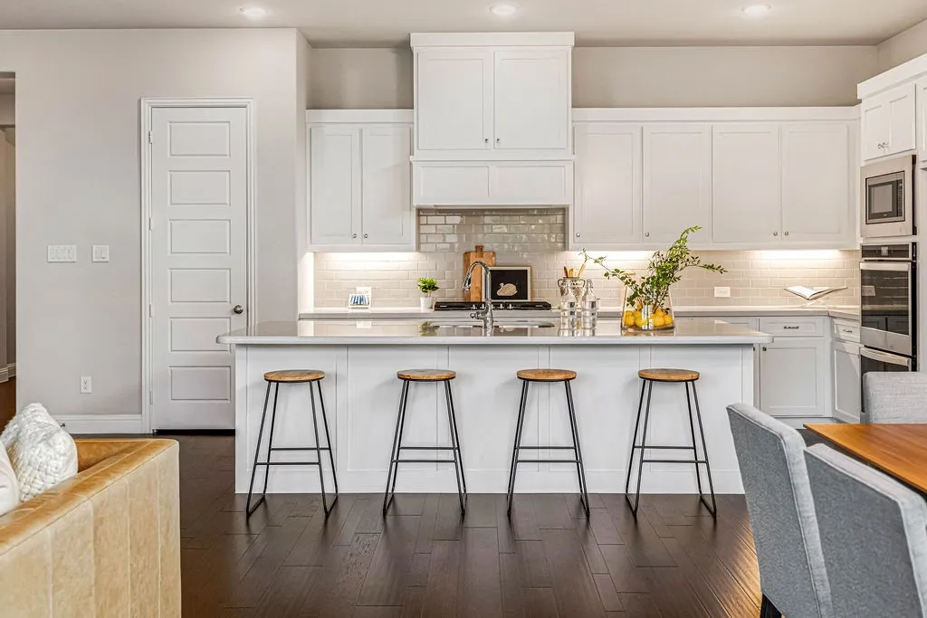 Single Family Residence For Sale in Denton County , 829 Boardwalk Way, Little Elm, Texas 76227, 3 Bedroom, 3 Bathroom, 3 Garage spaces, 2,639 Sqft, built in 2018, mls#21390743, Real Estate Agent in Little Elm, Homes For Sale in Denton county, Homes For Sale in Little Elm, Realtor in Little Elm Texas, Real Estate Brokerage Independent Realty Texas, Luminita Cordes Realtor