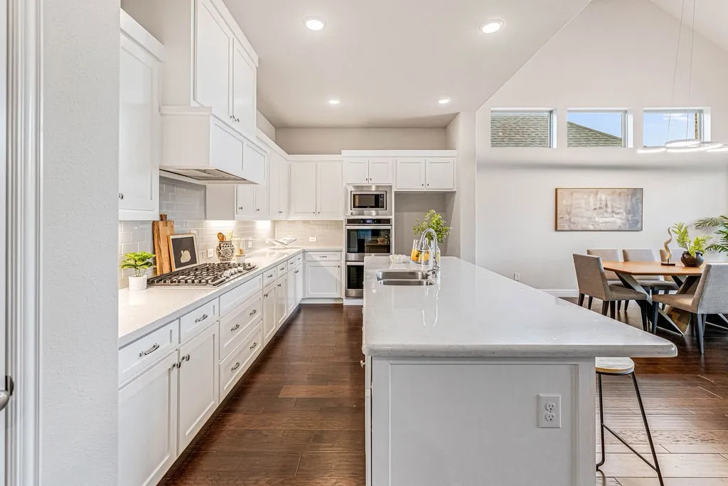 Single Family Residence For Sale in Denton County , 829 Boardwalk Way, Little Elm, Texas 76227, 3 Bedroom, 3 Bathroom, 3 Garage spaces, 2,639 Sqft, built in 2018, mls#21390743, Real Estate Agent in Little Elm, Homes For Sale in Denton county, Homes For Sale in Little Elm, Realtor in Little Elm Texas, Real Estate Brokerage Independent Realty Texas, Luminita Cordes Realtor