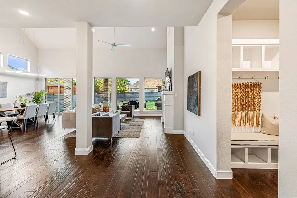 Single Family Residence For Sale in Denton County , 829 Boardwalk Way, Little Elm, Texas 76227, 3 Bedroom, 3 Bathroom, 3 Garage spaces, 2,639 Sqft, built in 2018, mls#21390743, Real Estate Agent in Little Elm, Homes For Sale in Denton county, Homes For Sale in Little Elm, Realtor in Little Elm Texas, Real Estate Brokerage Independent Realty Texas, Luminita Cordes Realtor