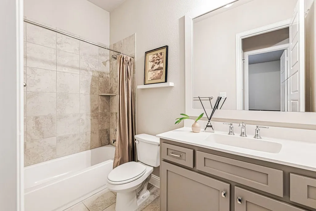 Single Family Residence For Sale in Denton County , 829 Boardwalk Way, Little Elm, Texas 76227, 3 Bedroom, 3 Bathroom, 3 Garage spaces, 2,639 Sqft, built in 2018, mls#21390743, Real Estate Agent in Little Elm, Homes For Sale in Denton county, Homes For Sale in Little Elm, Realtor in Little Elm Texas, Real Estate Brokerage Independent Realty Texas, Luminita Cordes Realtor