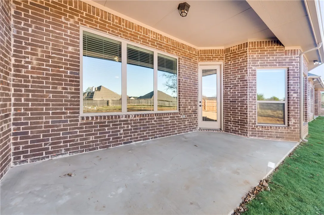 Single Family Residence For Rent in Hood County , 3100 Main Street, Granbury, Texas 76049, 4 Bedroom, 2 Bathroom, 2 Garage spaces, 2,017 Sqft, built in 2017, mls#21391058, Real Estate Agent in Granbury, Homes For Rent in Hood county, Homes For Rent in Granbury, Realtor in Granbury Texas, Real Estate Brokerage Independent Realty Texas, Luminita Cordes Realtor