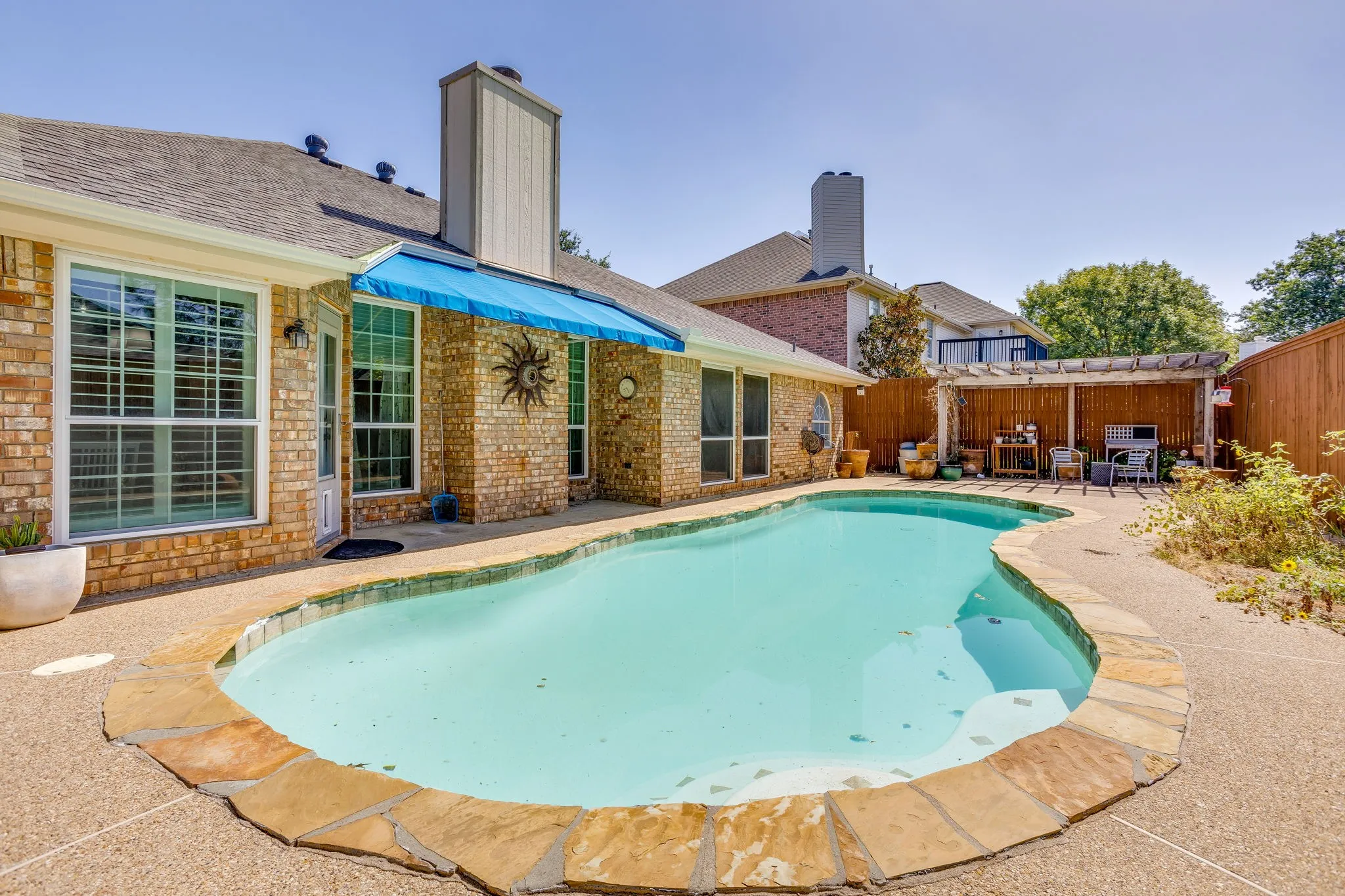 Single Family Residence For Sale in Tarrant County , 3100 Andrew Court, Bedford, Texas 76021, 4 Bedroom, 2 Bathroom, 2 Garage spaces, 2,374 Sqft, built in 1994, mls#21390787, Real Estate Agent in Bedford, Homes For Sale in Tarrant county, Homes For Sale in Bedford, Realtor in Bedford Texas, Real Estate Brokerage Independent Realty Texas, Luminita Cordes Realtor