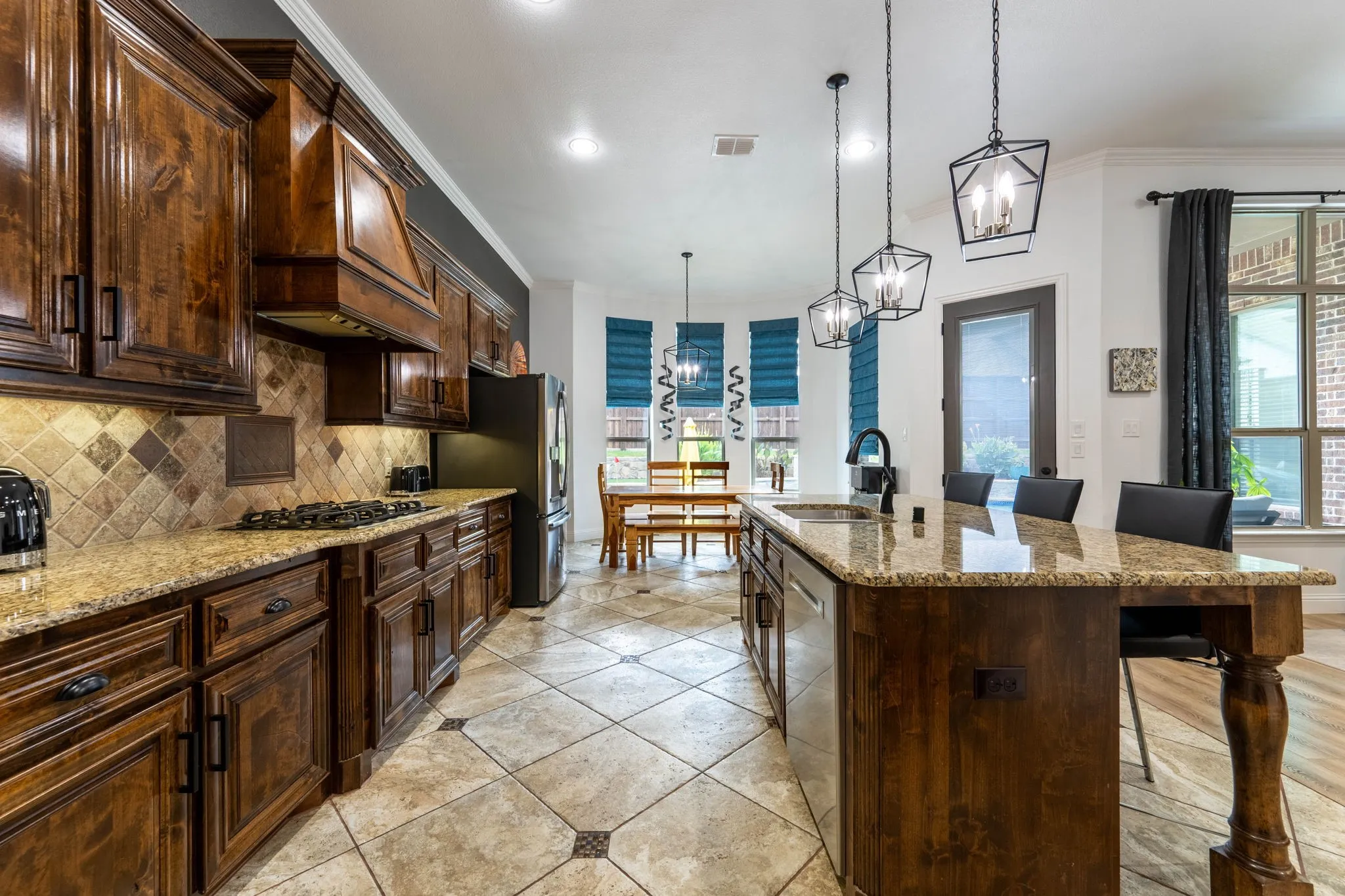 Single Family Residence For Sale in Rockwall County , 1013 Calm Crest Drive, Rockwall, Texas 75087, 4 Bedroom, 4 Bathroom, 3 Garage spaces, 3,832 Sqft, built in 2016, mls#21391059, Real Estate Agent in Rockwall, Homes For Sale in Rockwall county, Homes For Sale in Rockwall, Realtor in Rockwall Texas, Real Estate Brokerage Independent Realty Texas, Luminita Cordes Realtor