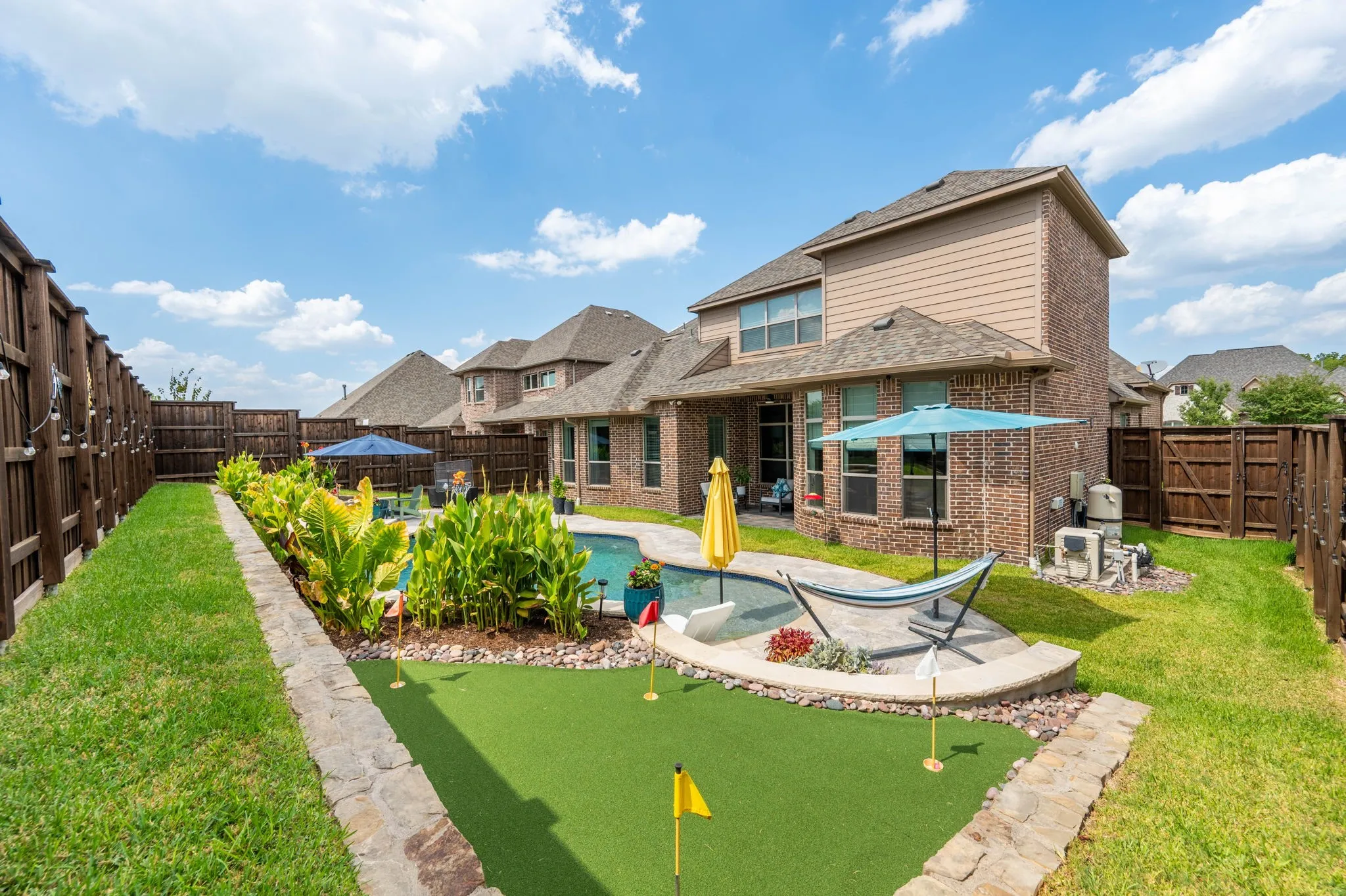 Single Family Residence For Sale in Rockwall County , 1013 Calm Crest Drive, Rockwall, Texas 75087, 4 Bedroom, 4 Bathroom, 3 Garage spaces, 3,832 Sqft, built in 2016, mls#21391059, Real Estate Agent in Rockwall, Homes For Sale in Rockwall county, Homes For Sale in Rockwall, Realtor in Rockwall Texas, Real Estate Brokerage Independent Realty Texas, Luminita Cordes Realtor