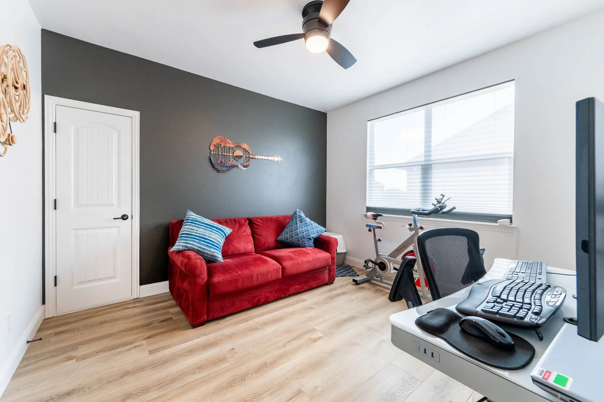 2nd floor bedroom