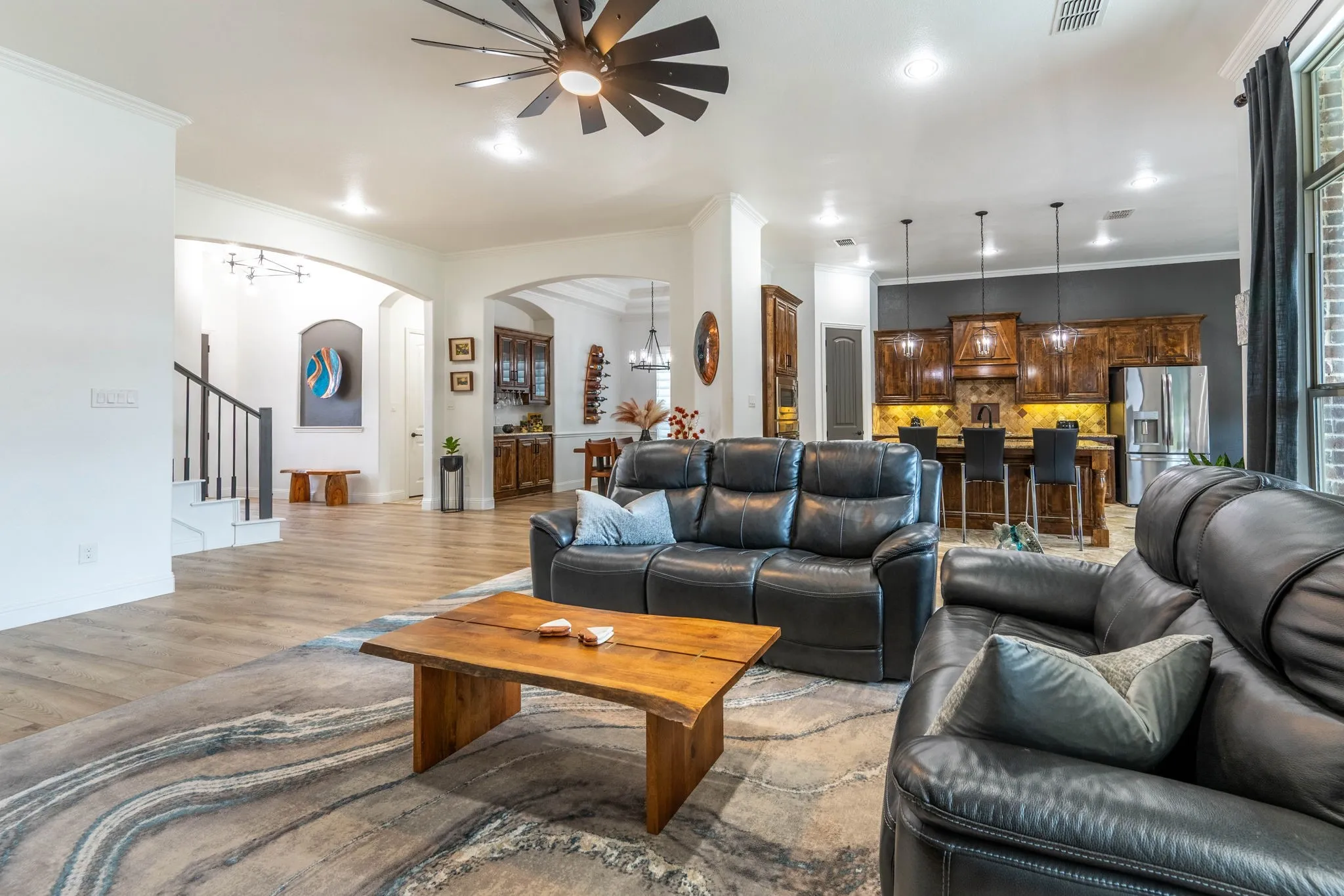 Single Family Residence For Sale in Rockwall County , 1013 Calm Crest Drive, Rockwall, Texas 75087, 4 Bedroom, 4 Bathroom, 3 Garage spaces, 3,832 Sqft, built in 2016, mls#21391059, Real Estate Agent in Rockwall, Homes For Sale in Rockwall county, Homes For Sale in Rockwall, Realtor in Rockwall Texas, Real Estate Brokerage Independent Realty Texas, Luminita Cordes Realtor