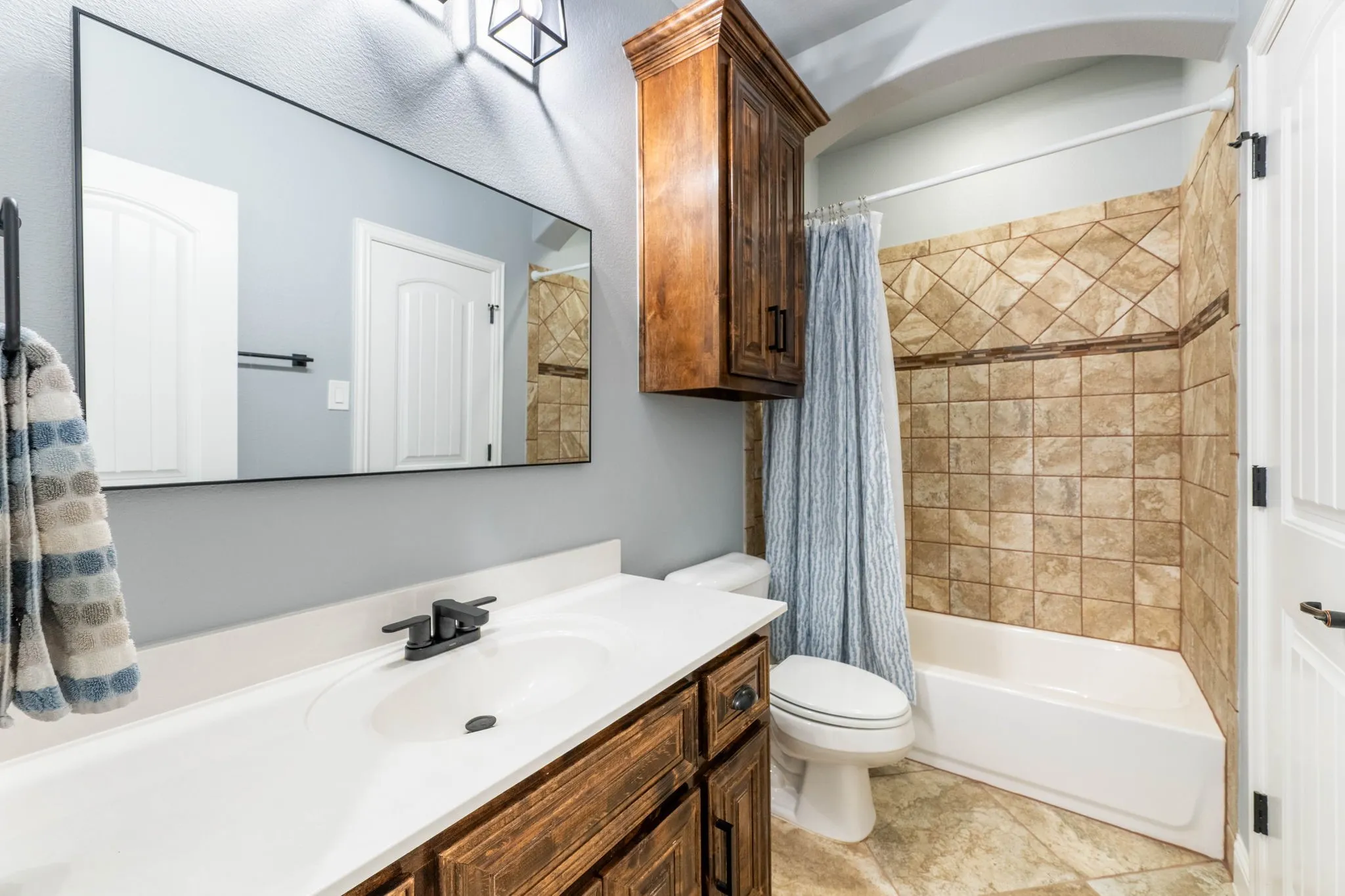 2nd floor bath