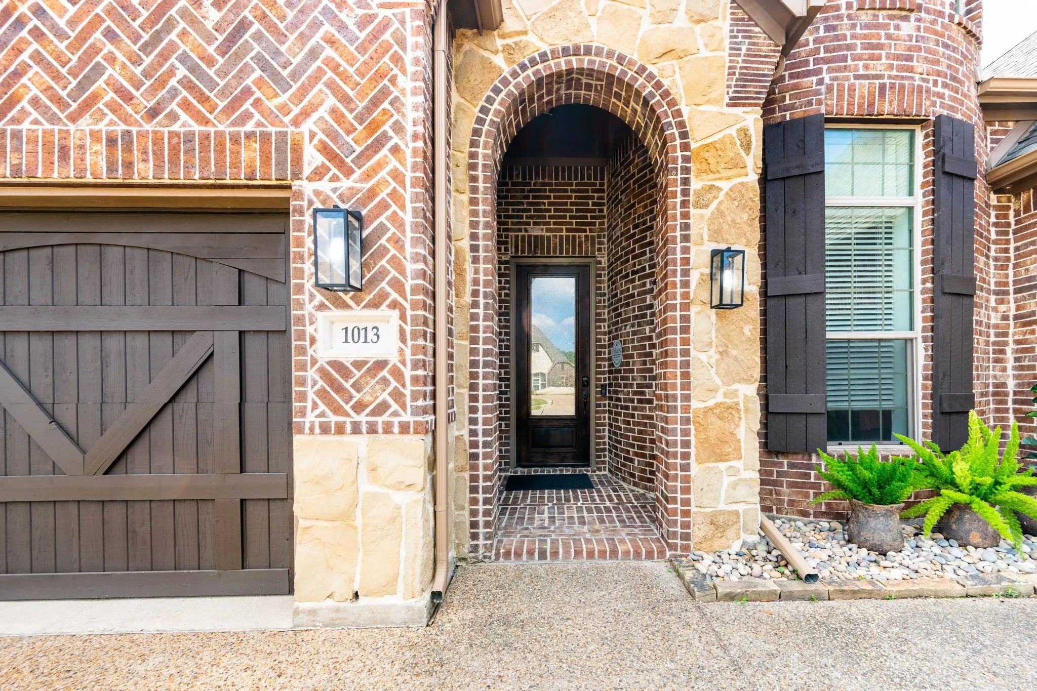 Single Family Residence For Sale in Rockwall County , 1013 Calm Crest Drive, Rockwall, Texas 75087, 4 Bedroom, 4 Bathroom, 3 Garage spaces, 3,832 Sqft, built in 2016, mls#21391059, Real Estate Agent in Rockwall, Homes For Sale in Rockwall county, Homes For Sale in Rockwall, Realtor in Rockwall Texas, Real Estate Brokerage Independent Realty Texas, Luminita Cordes Realtor