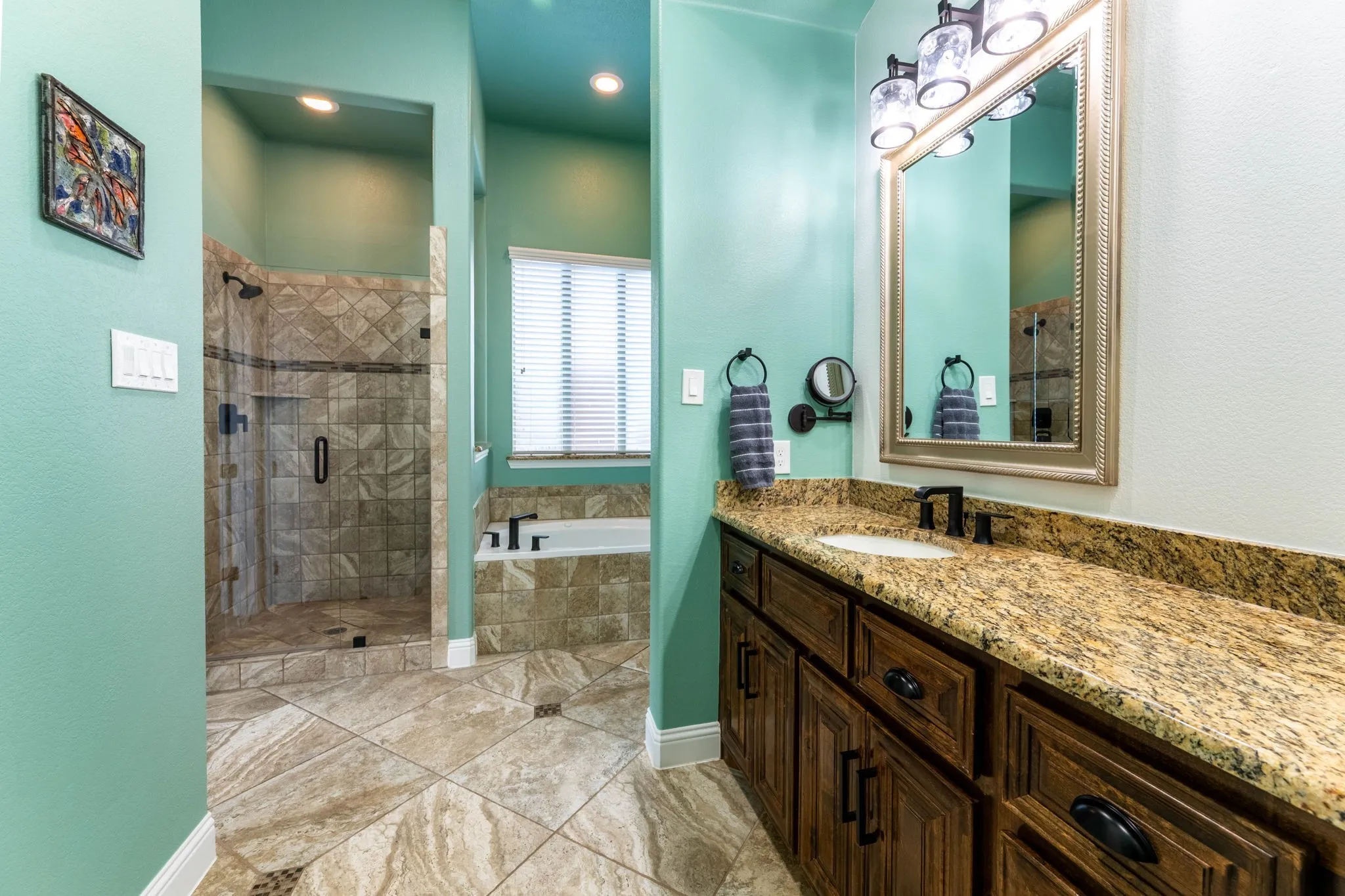 Single Family Residence For Sale in Rockwall County , 1013 Calm Crest Drive, Rockwall, Texas 75087, 4 Bedroom, 4 Bathroom, 3 Garage spaces, 3,832 Sqft, built in 2016, mls#21391059, Real Estate Agent in Rockwall, Homes For Sale in Rockwall county, Homes For Sale in Rockwall, Realtor in Rockwall Texas, Real Estate Brokerage Independent Realty Texas, Luminita Cordes Realtor