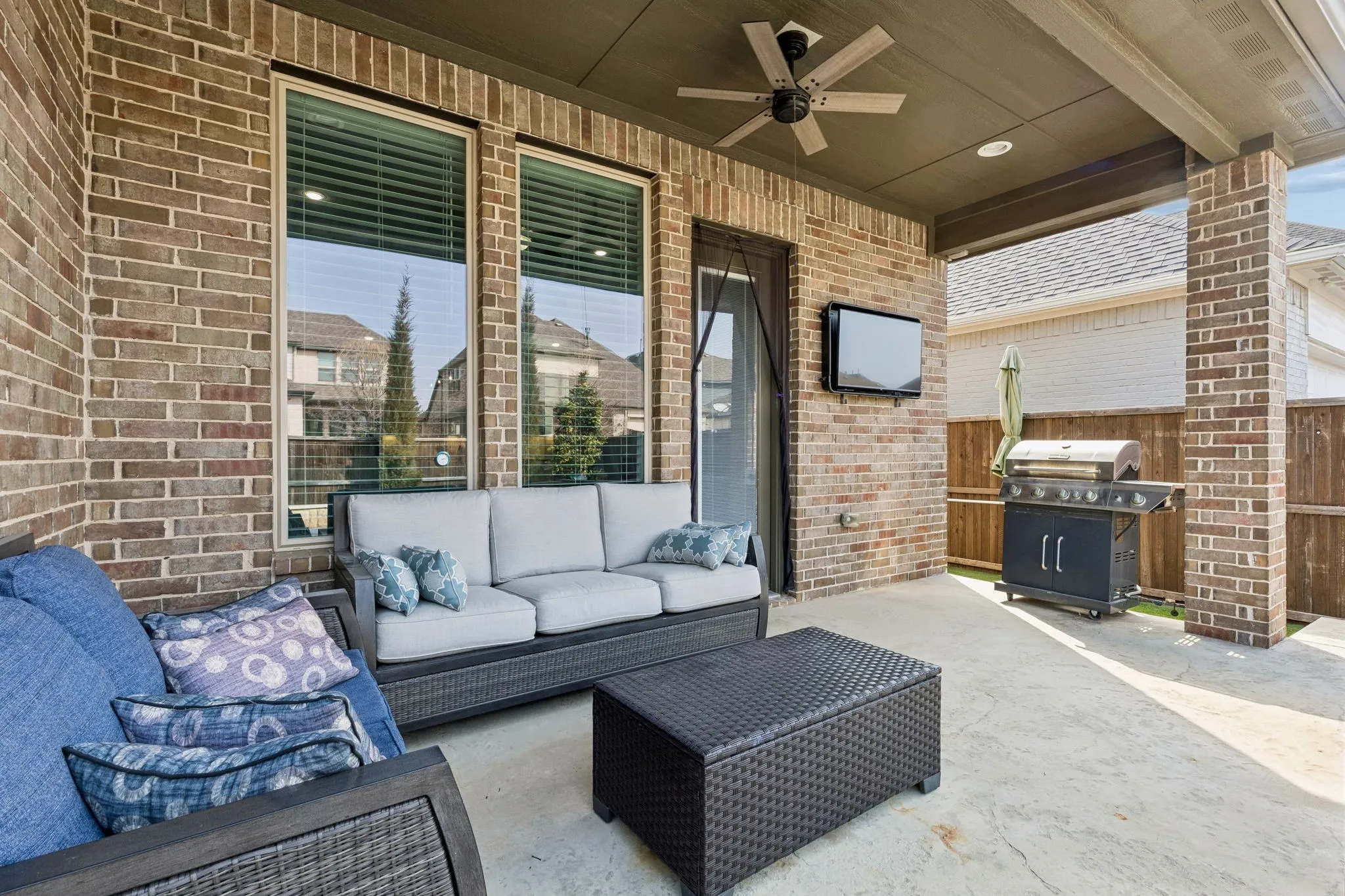 Single Family Residence For Sale in Denton County , 3536 Sevilla Drive, Frisco, Texas 75034, 3 Bedroom, 4 Bathroom, 2 Garage spaces, 2,678 Sqft, built in 2019, mls#21391062, Real Estate Agent in Frisco, Homes For Sale in Denton county, Homes For Sale in Frisco, Realtor in Frisco Texas, Real Estate Brokerage Independent Realty Texas, Luminita Cordes Realtor
