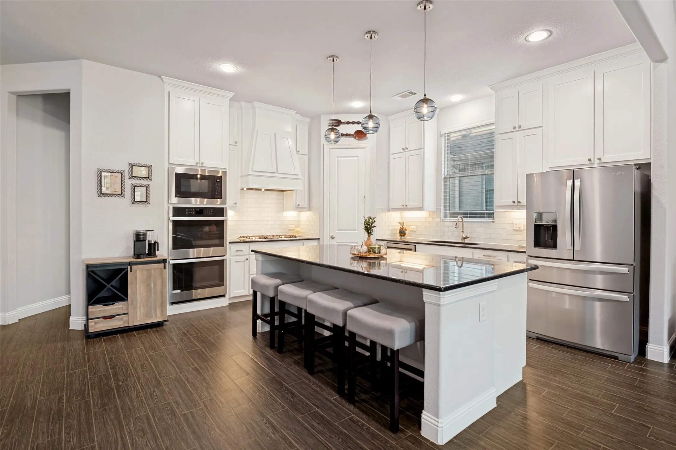 Single Family Residence For Sale in Denton County , 3536 Sevilla Drive, Frisco, Texas 75034, 3 Bedroom, 4 Bathroom, 2 Garage spaces, 2,678 Sqft, built in 2019, mls#21391062, Real Estate Agent in Frisco, Homes For Sale in Denton county, Homes For Sale in Frisco, Realtor in Frisco Texas, Real Estate Brokerage Independent Realty Texas, Luminita Cordes Realtor