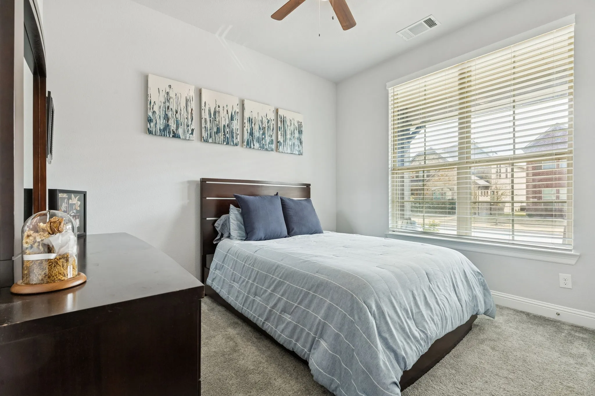 Single Family Residence For Sale in Denton County , 3536 Sevilla Drive, Frisco, Texas 75034, 3 Bedroom, 4 Bathroom, 2 Garage spaces, 2,678 Sqft, built in 2019, mls#21391062, Real Estate Agent in Frisco, Homes For Sale in Denton county, Homes For Sale in Frisco, Realtor in Frisco Texas, Real Estate Brokerage Independent Realty Texas, Luminita Cordes Realtor