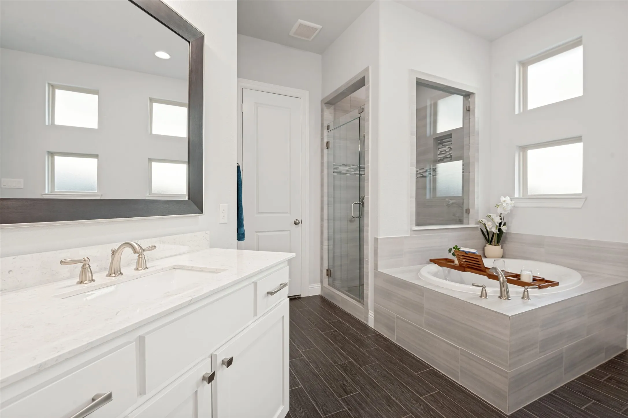 Single Family Residence For Sale in Denton County , 3536 Sevilla Drive, Frisco, Texas 75034, 3 Bedroom, 4 Bathroom, 2 Garage spaces, 2,678 Sqft, built in 2019, mls#21391062, Real Estate Agent in Frisco, Homes For Sale in Denton county, Homes For Sale in Frisco, Realtor in Frisco Texas, Real Estate Brokerage Independent Realty Texas, Luminita Cordes Realtor