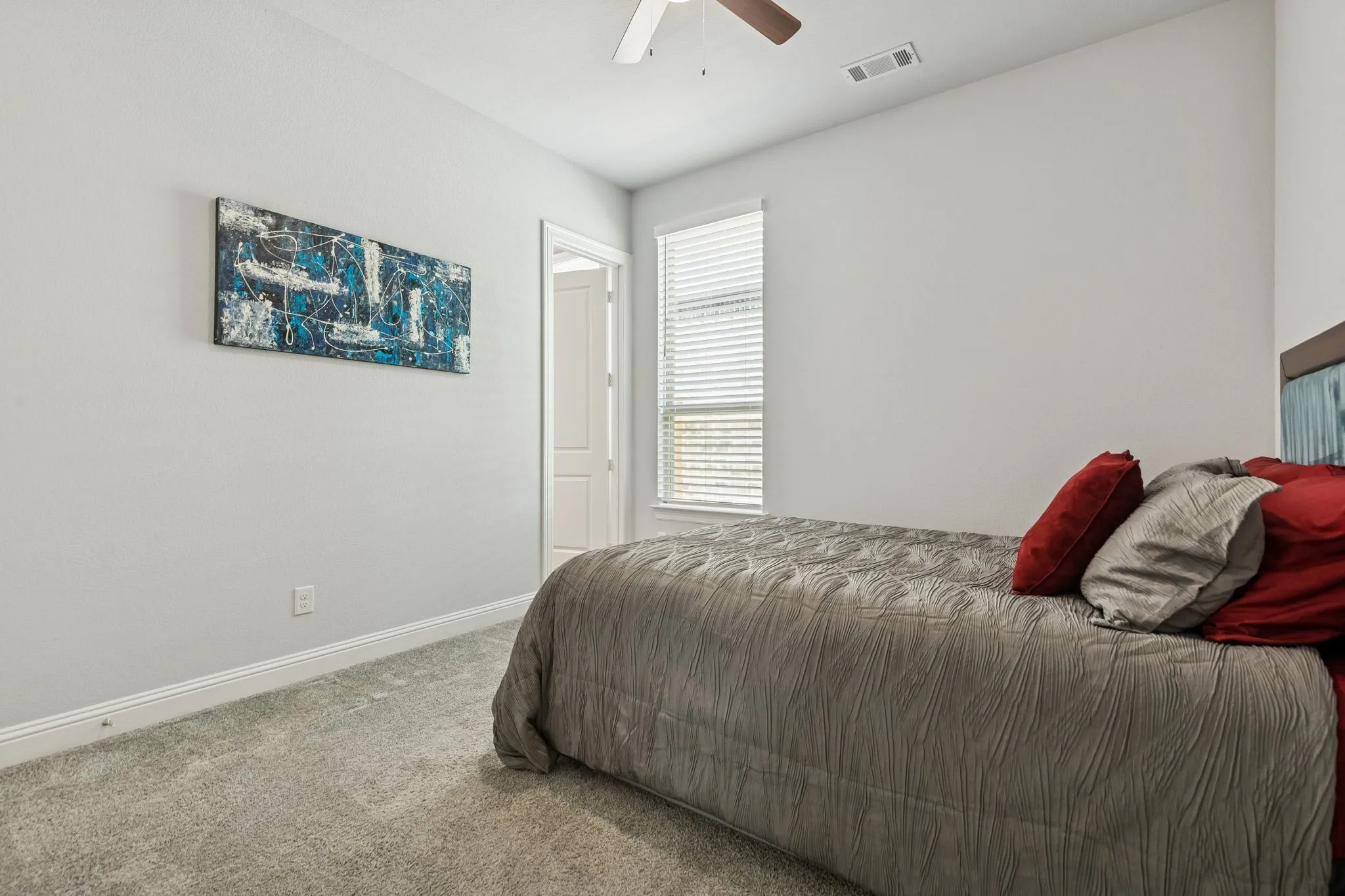 Single Family Residence For Sale in Denton County , 3536 Sevilla Drive, Frisco, Texas 75034, 3 Bedroom, 4 Bathroom, 2 Garage spaces, 2,678 Sqft, built in 2019, mls#21391062, Real Estate Agent in Frisco, Homes For Sale in Denton county, Homes For Sale in Frisco, Realtor in Frisco Texas, Real Estate Brokerage Independent Realty Texas, Luminita Cordes Realtor