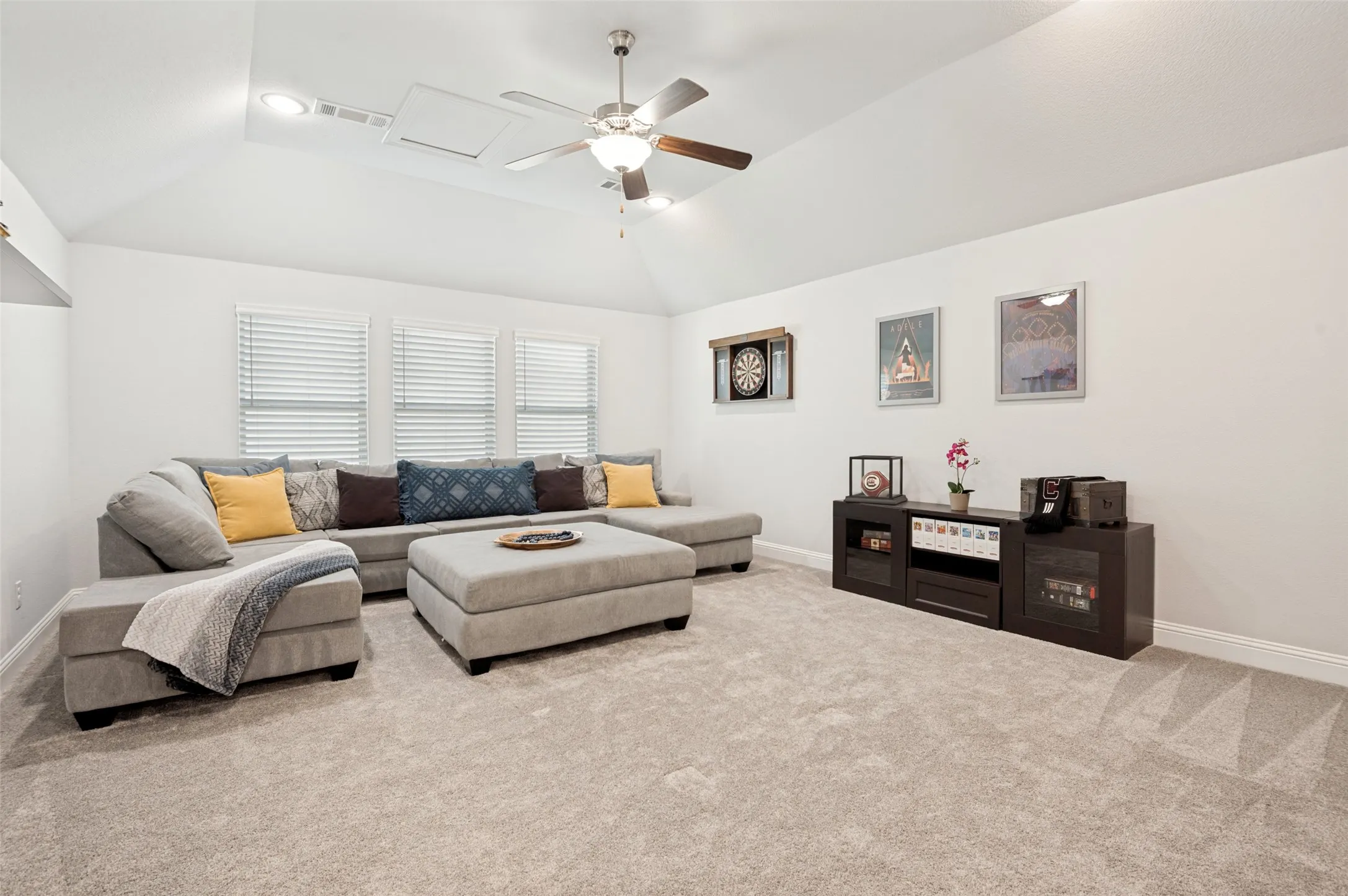 Single Family Residence For Sale in Denton County , 3536 Sevilla Drive, Frisco, Texas 75034, 3 Bedroom, 4 Bathroom, 2 Garage spaces, 2,678 Sqft, built in 2019, mls#21391062, Real Estate Agent in Frisco, Homes For Sale in Denton county, Homes For Sale in Frisco, Realtor in Frisco Texas, Real Estate Brokerage Independent Realty Texas, Luminita Cordes Realtor