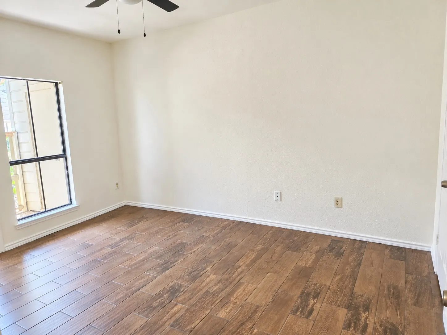 Condominium For Sale in Dallas County , 9600 Royal Lane 102, Dallas, Texas 75243, 2 Bedroom, 1 Bathroom, Garage spaces, 914 Sqft, built in 1983, mls#21389441, Real Estate Agent in Dallas, Homes For Sale in Dallas county, Homes For Sale in Dallas, Realtor in Dallas Texas, Real Estate Brokerage Independent Realty Texas, Luminita Cordes Realtor