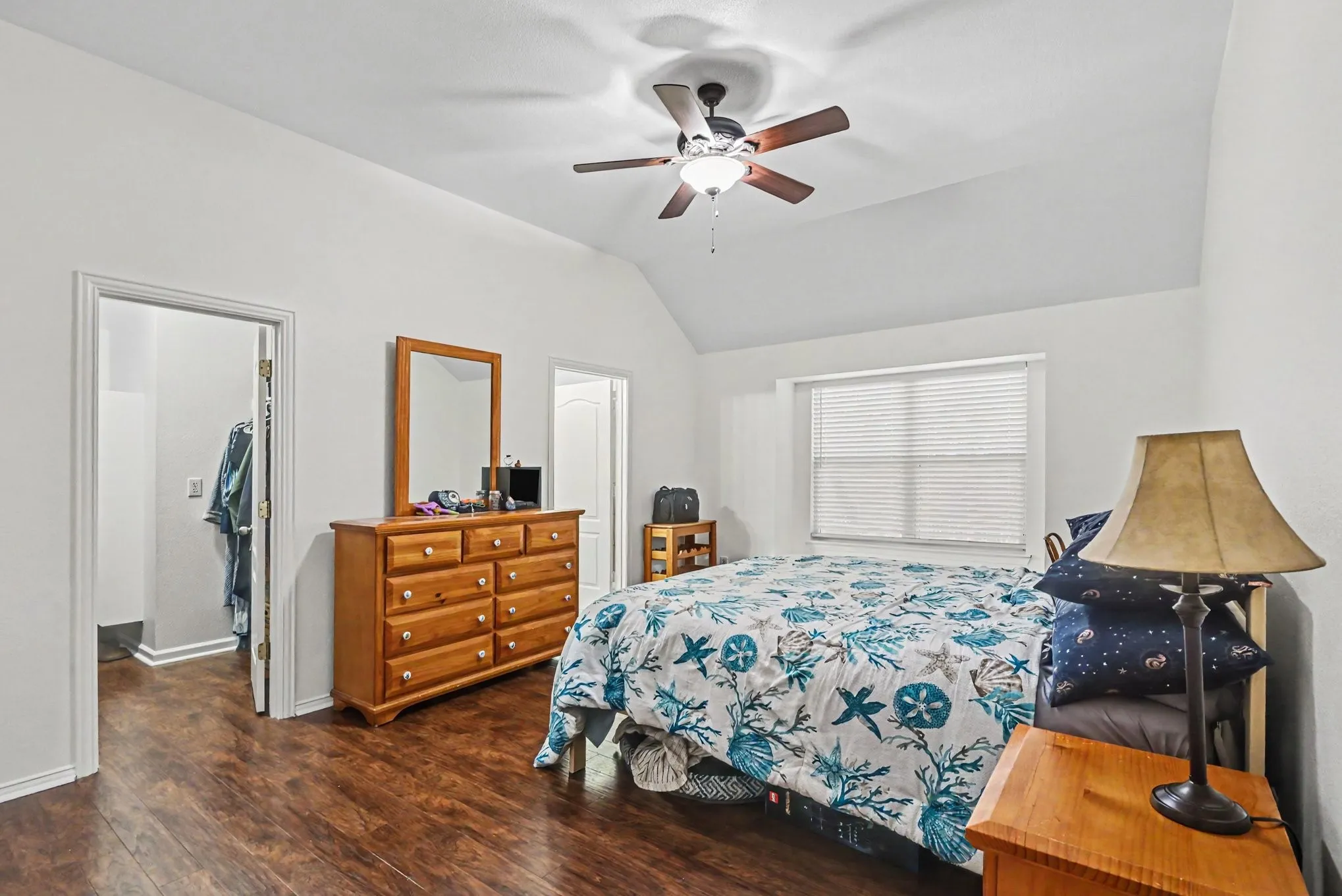 Single Family Residence For Sale in Tarrant County , 8108 Ruse Springs Lane, Fort Worth, Texas 76131, 3 Bedroom, 2 Bathroom, 2 Garage spaces, 1,800 Sqft, built in 2009, mls#21391076, Real Estate Agent in Fort Worth, Homes For Sale in Tarrant county, Homes For Sale in Fort Worth, Realtor in Fort Worth Texas, Real Estate Brokerage Independent Realty Texas, Luminita Cordes Realtor