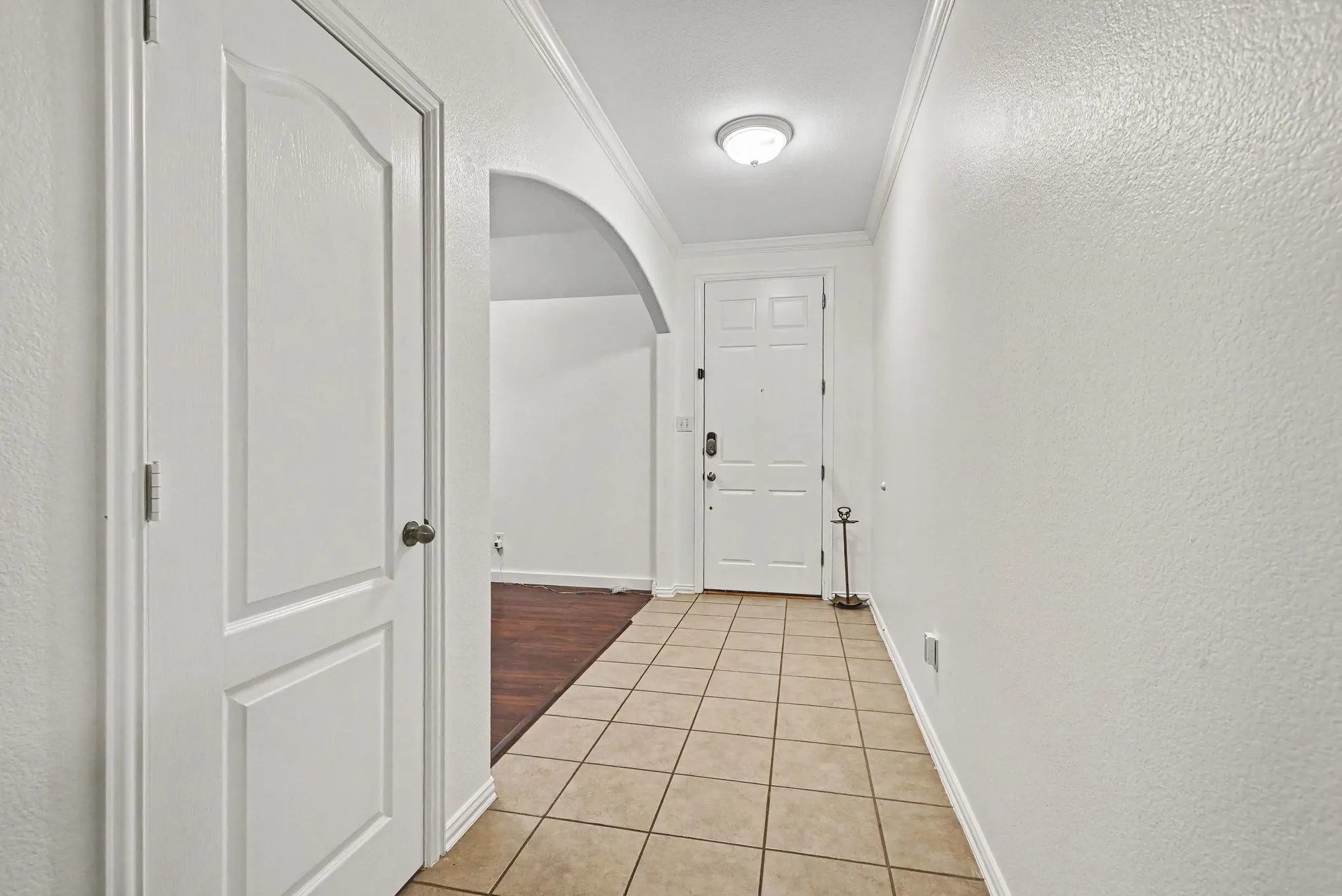Single Family Residence For Sale in Tarrant County , 8108 Ruse Springs Lane, Fort Worth, Texas 76131, 3 Bedroom, 2 Bathroom, 2 Garage spaces, 1,800 Sqft, built in 2009, mls#21391076, Real Estate Agent in Fort Worth, Homes For Sale in Tarrant county, Homes For Sale in Fort Worth, Realtor in Fort Worth Texas, Real Estate Brokerage Independent Realty Texas, Luminita Cordes Realtor