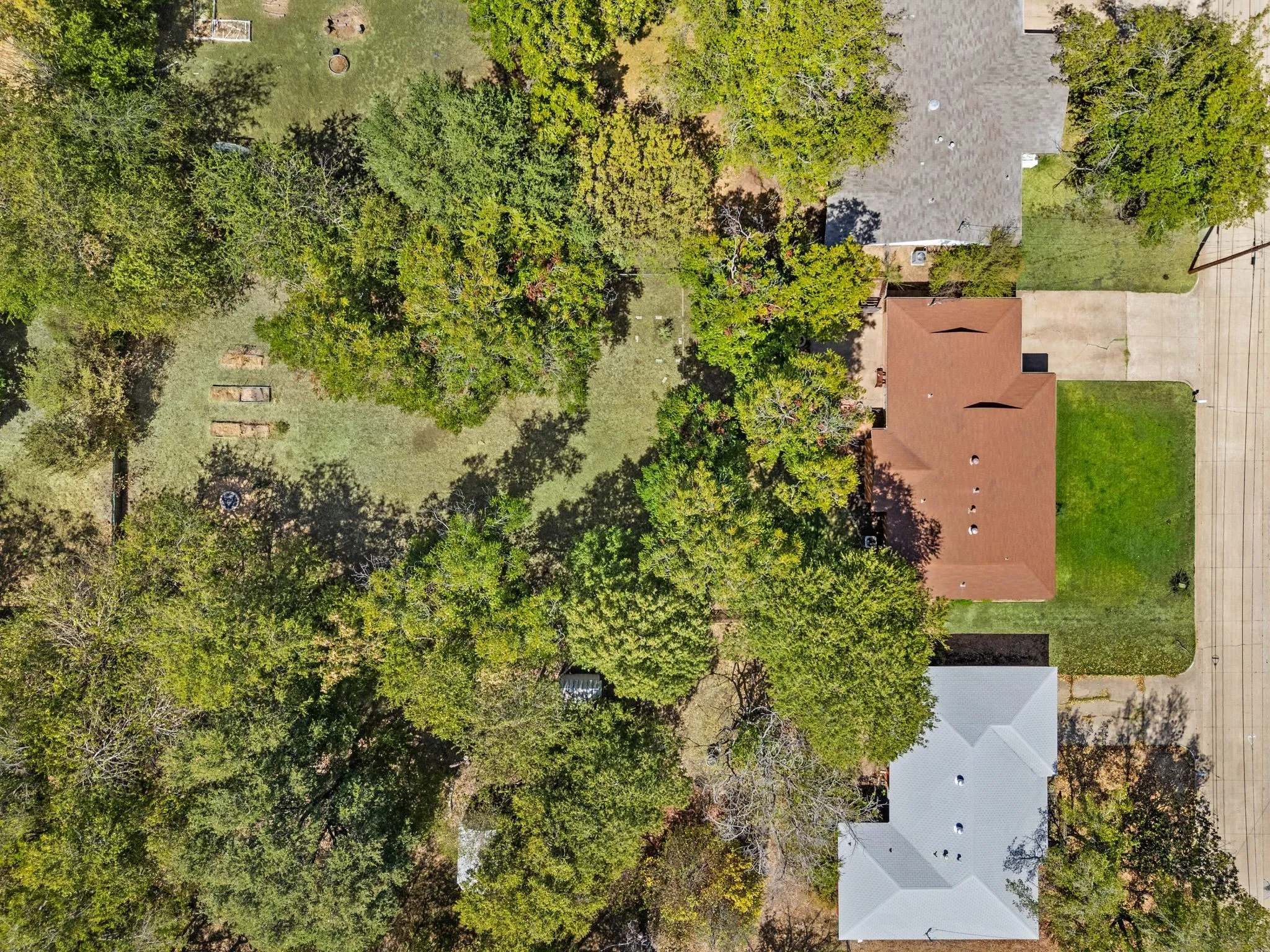 The Backyard Area offers Endless Possibilities!