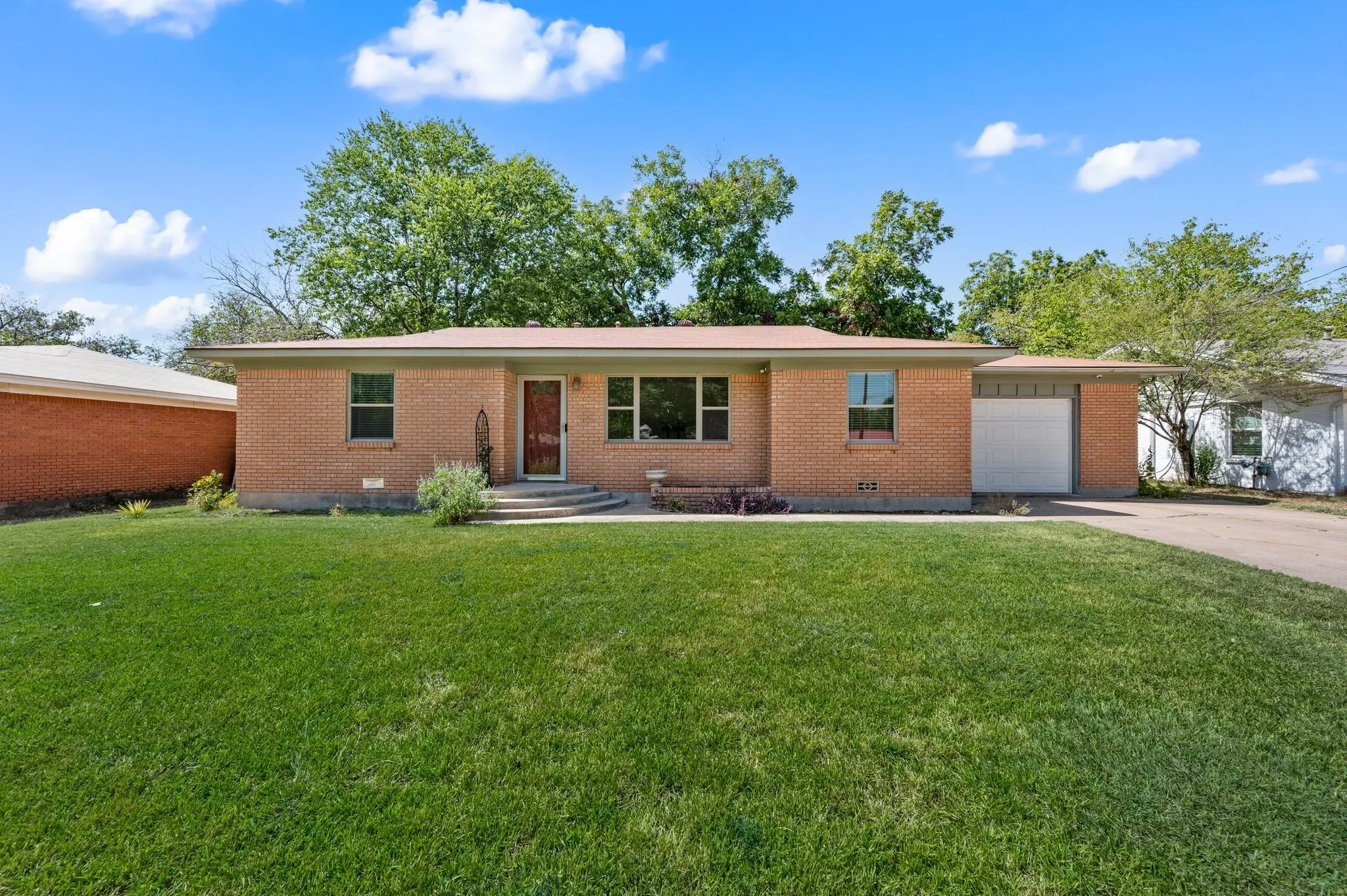 Schedule Your Showing Today!