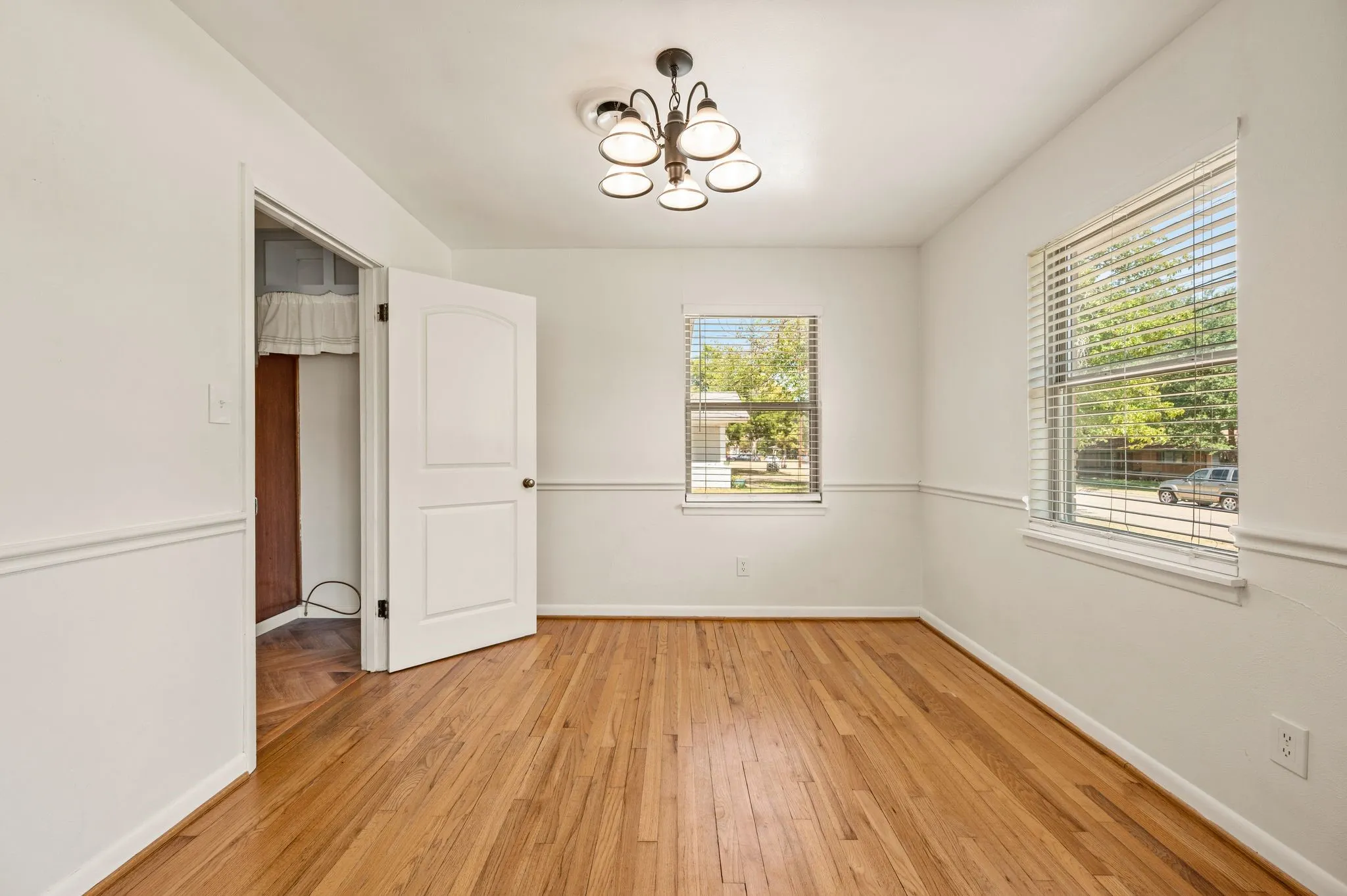 Spacious Dining Room!