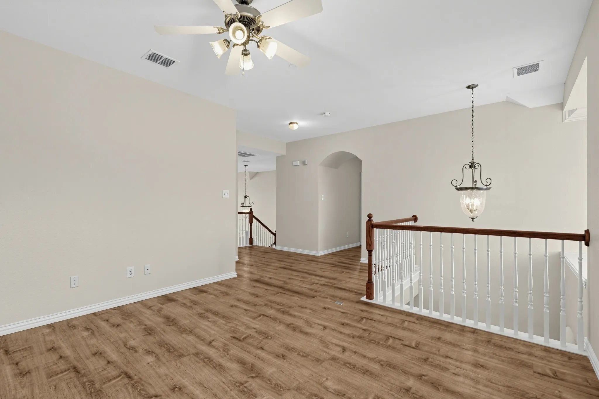 Single Family Residence For Sale in Collin County , 3533 Stroll Road, Plano, Texas 75025, 4 Bedroom, 3 Bathroom, 2 Garage spaces, 2,601 Sqft, built in 2006, mls#21391084, Real Estate Agent in Plano, Homes For Sale in Collin county, Homes For Sale in Plano, Realtor in Plano Texas, Real Estate Brokerage Independent Realty Texas, Luminita Cordes Realtor