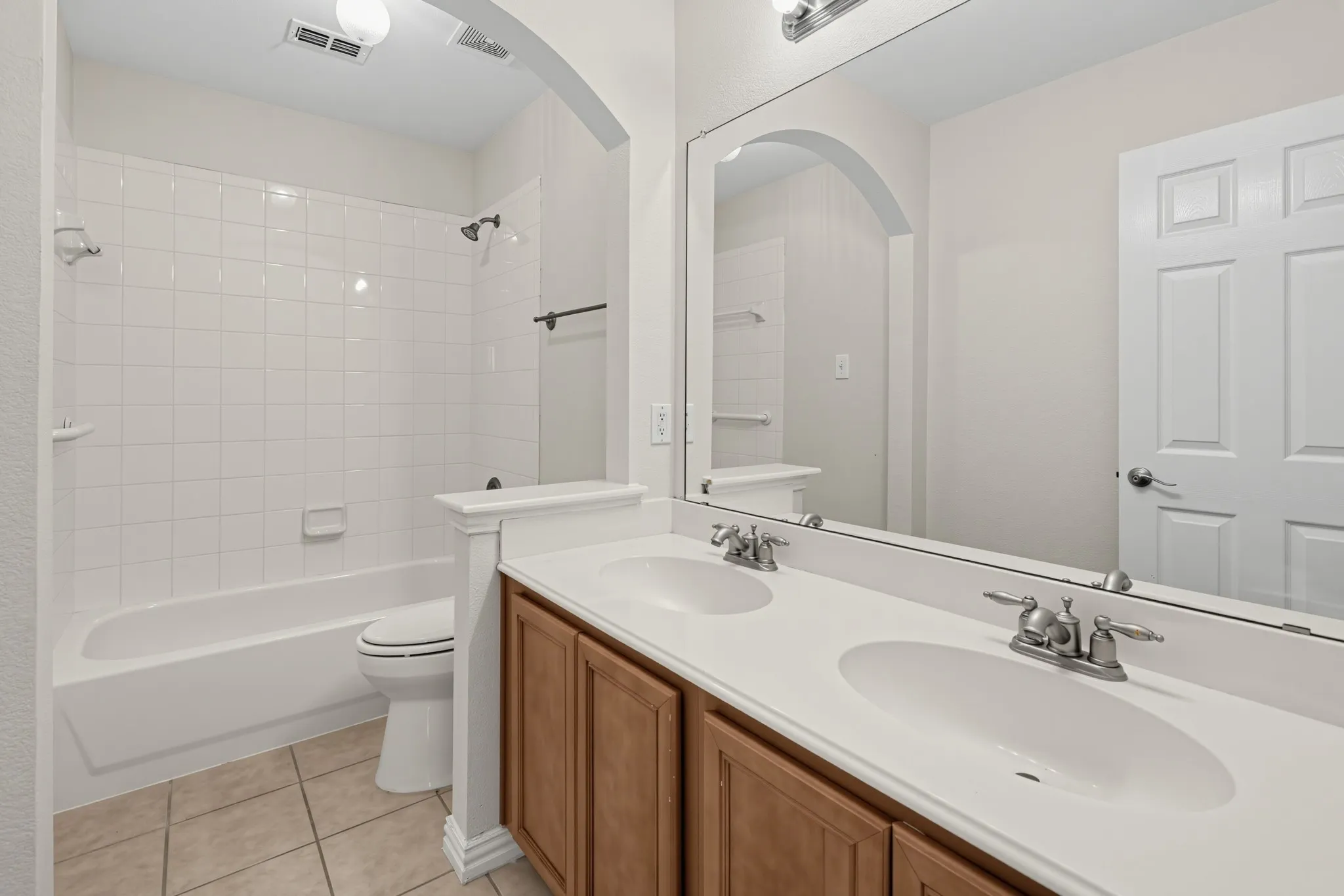 Single Family Residence For Sale in Collin County , 3533 Stroll Road, Plano, Texas 75025, 4 Bedroom, 3 Bathroom, 2 Garage spaces, 2,601 Sqft, built in 2006, mls#21391084, Real Estate Agent in Plano, Homes For Sale in Collin county, Homes For Sale in Plano, Realtor in Plano Texas, Real Estate Brokerage Independent Realty Texas, Luminita Cordes Realtor