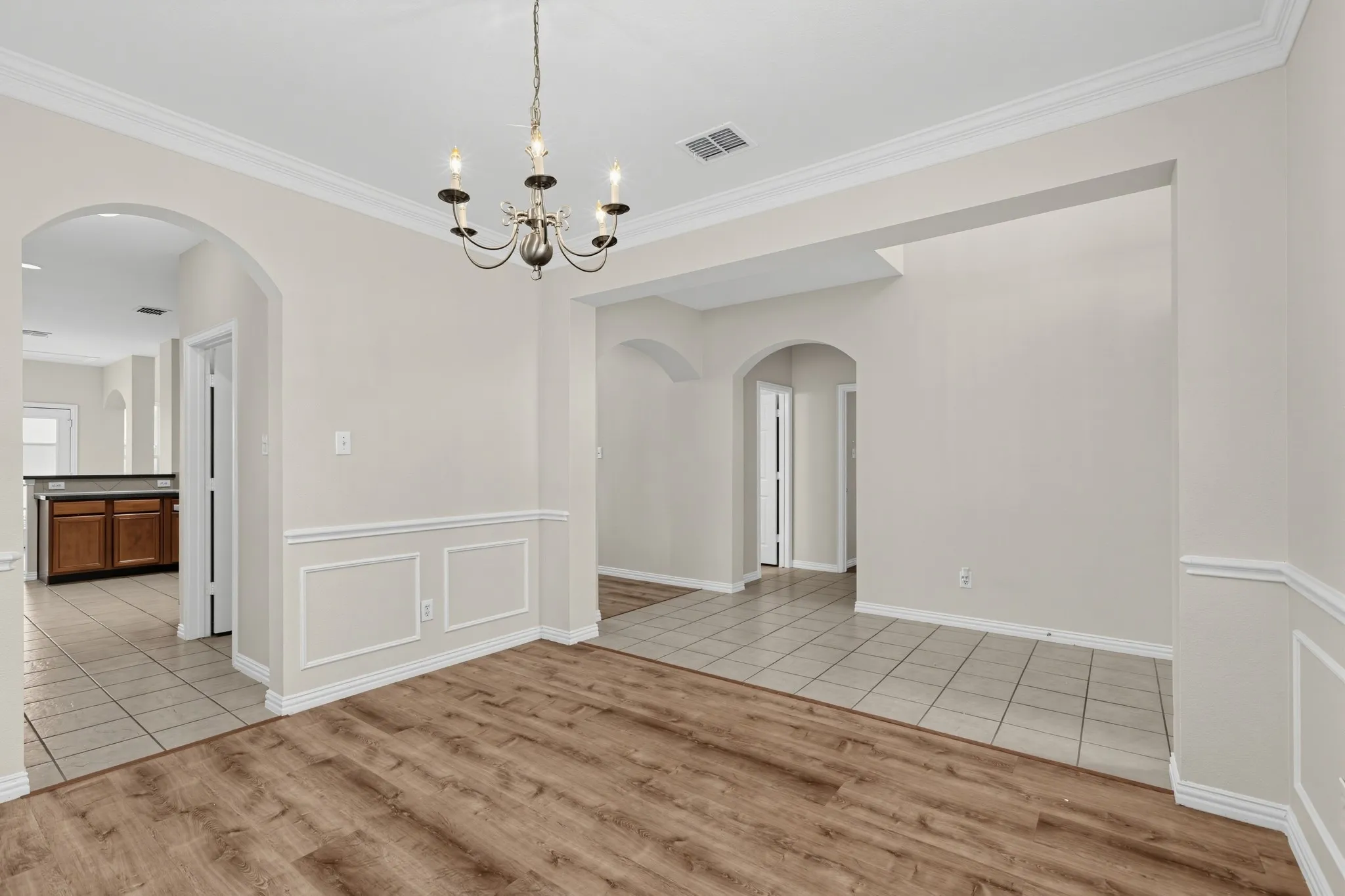 Single Family Residence For Sale in Collin County , 3533 Stroll Road, Plano, Texas 75025, 4 Bedroom, 3 Bathroom, 2 Garage spaces, 2,601 Sqft, built in 2006, mls#21391084, Real Estate Agent in Plano, Homes For Sale in Collin county, Homes For Sale in Plano, Realtor in Plano Texas, Real Estate Brokerage Independent Realty Texas, Luminita Cordes Realtor