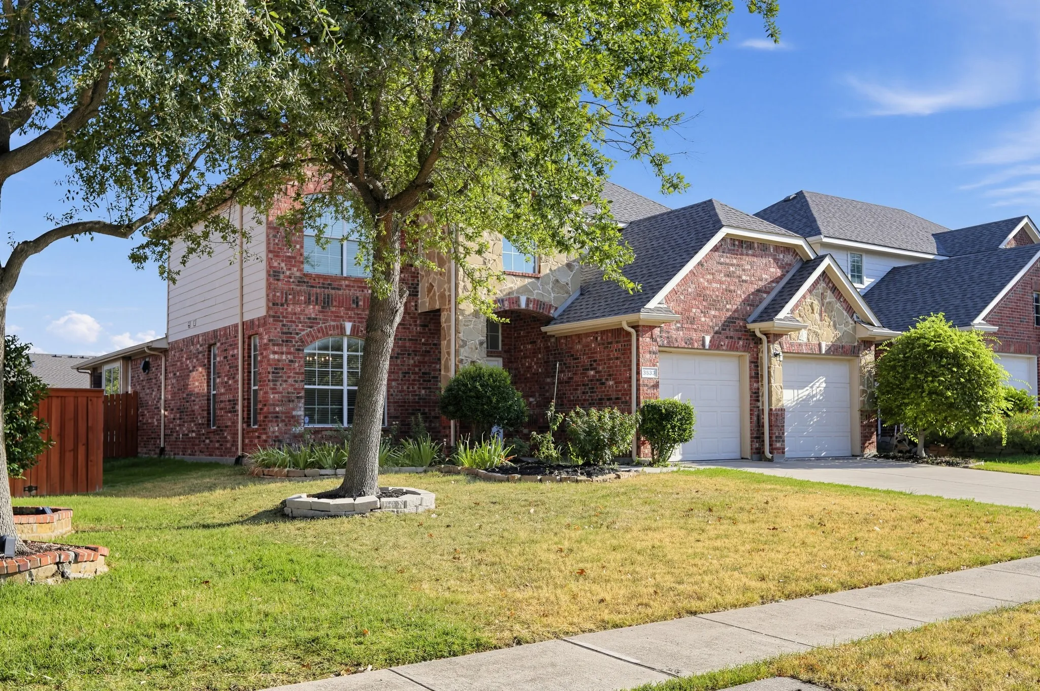 Single Family Residence For Sale in Collin County , 3533 Stroll Road, Plano, Texas 75025, 4 Bedroom, 3 Bathroom, 2 Garage spaces, 2,601 Sqft, built in 2006, mls#21391084, Real Estate Agent in Plano, Homes For Sale in Collin county, Homes For Sale in Plano, Realtor in Plano Texas, Real Estate Brokerage Independent Realty Texas, Luminita Cordes Realtor