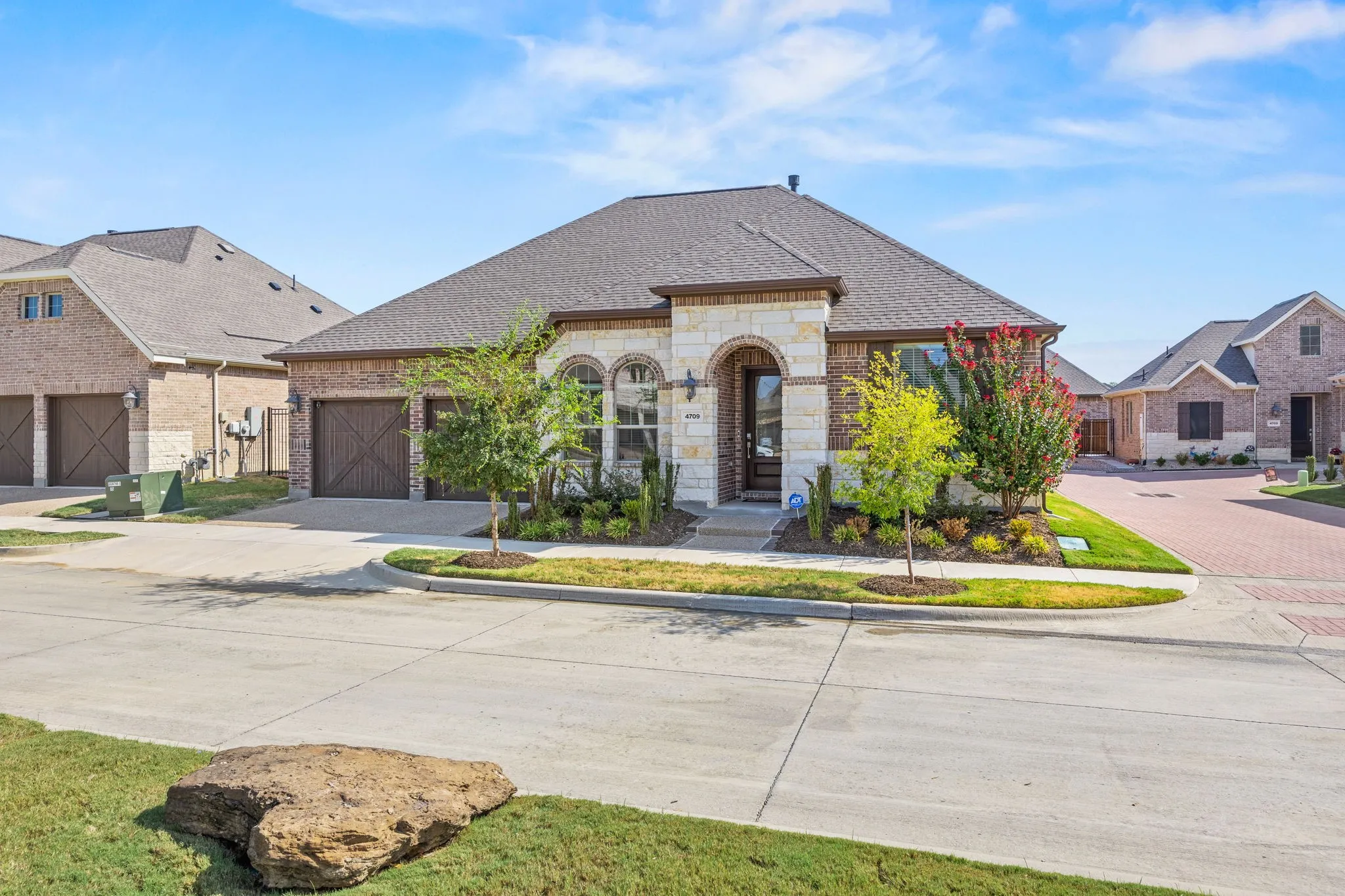 Single Family Residence For Sale in Tarrant County , 4709 Kings Garden Parkway, Arlington, Texas 76005, 2 Bedroom, 2 Bathroom, 2 Garage spaces, 1,774 Sqft, built in 2023, mls#21391008, Real Estate Agent in Arlington, Homes For Sale in Tarrant county, Homes For Sale in Arlington, Realtor in Arlington Texas, Real Estate Brokerage Independent Realty Texas, Luminita Cordes Realtor